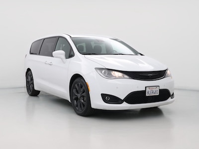 2019 Chrysler Pacifica Touring Plus -
                Bakersfield, CA