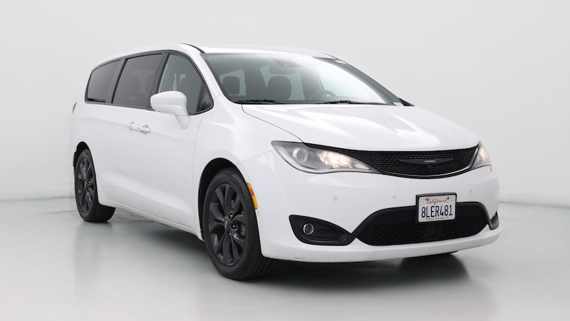 2019 Chrysler Pacifica Touring Plus Hero Image