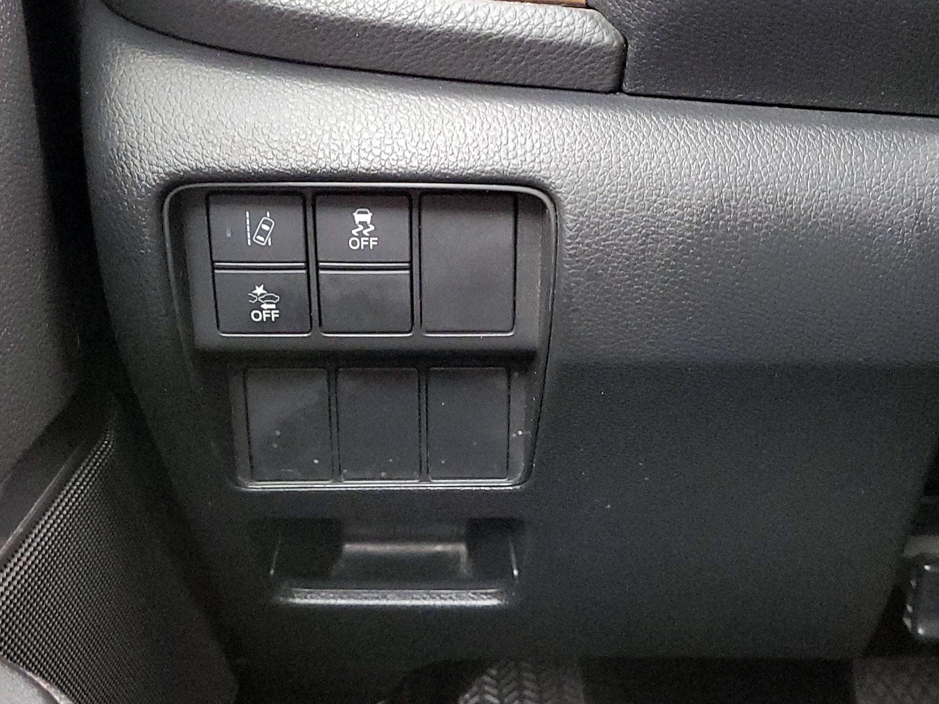Thumbnail: 2017 Honda CR-V - 13