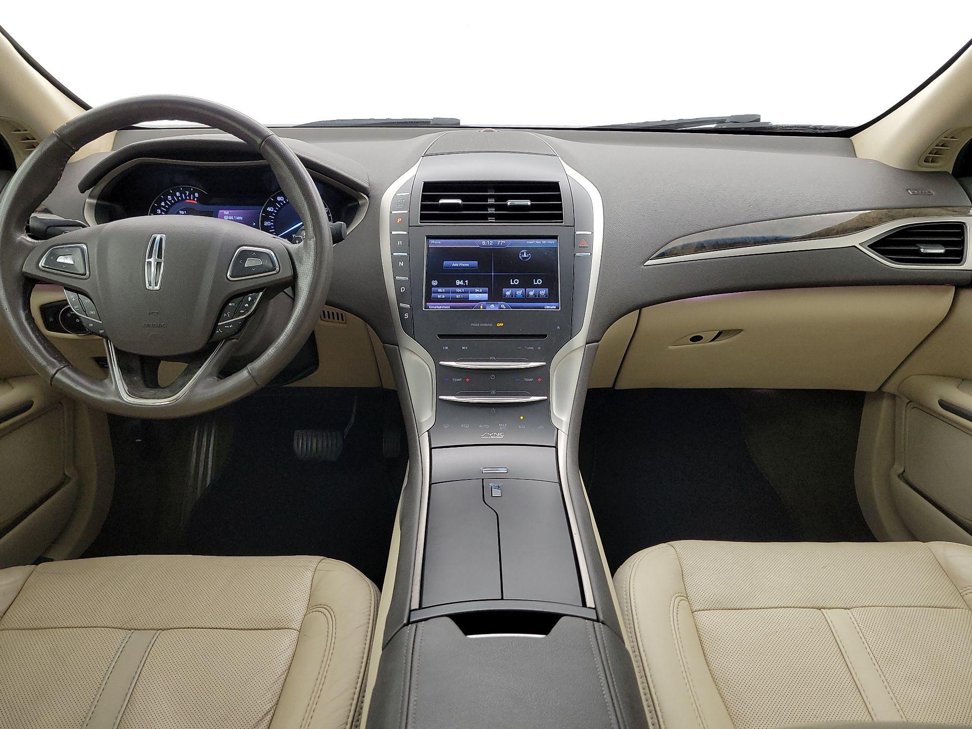 Thumbnail: 2014 Lincoln MKZ - 9