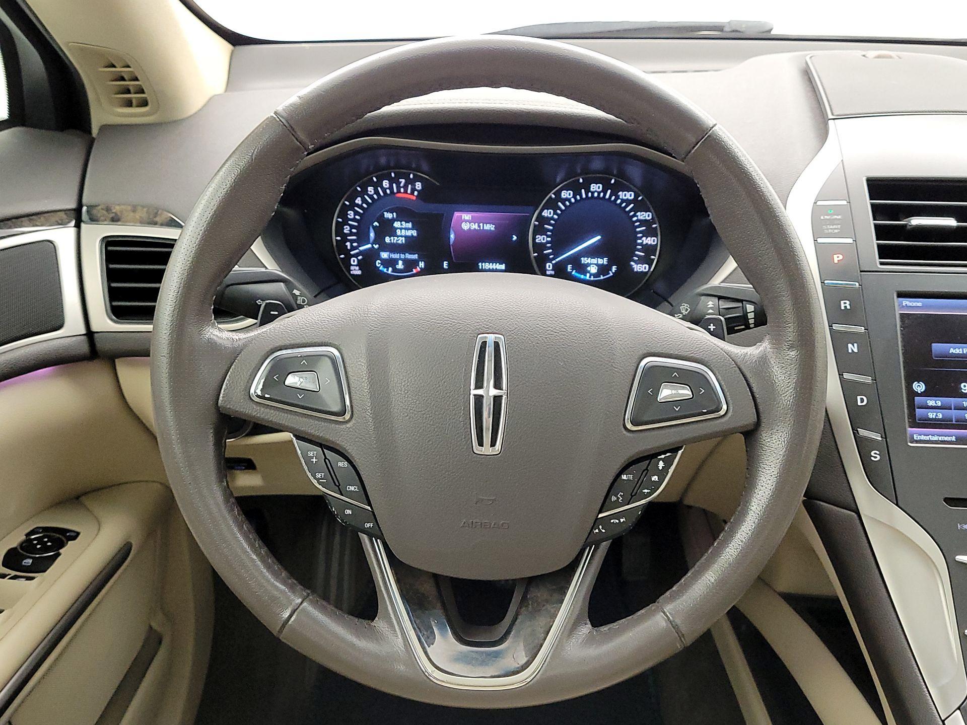 Thumbnail: 2014 Lincoln MKZ - 10