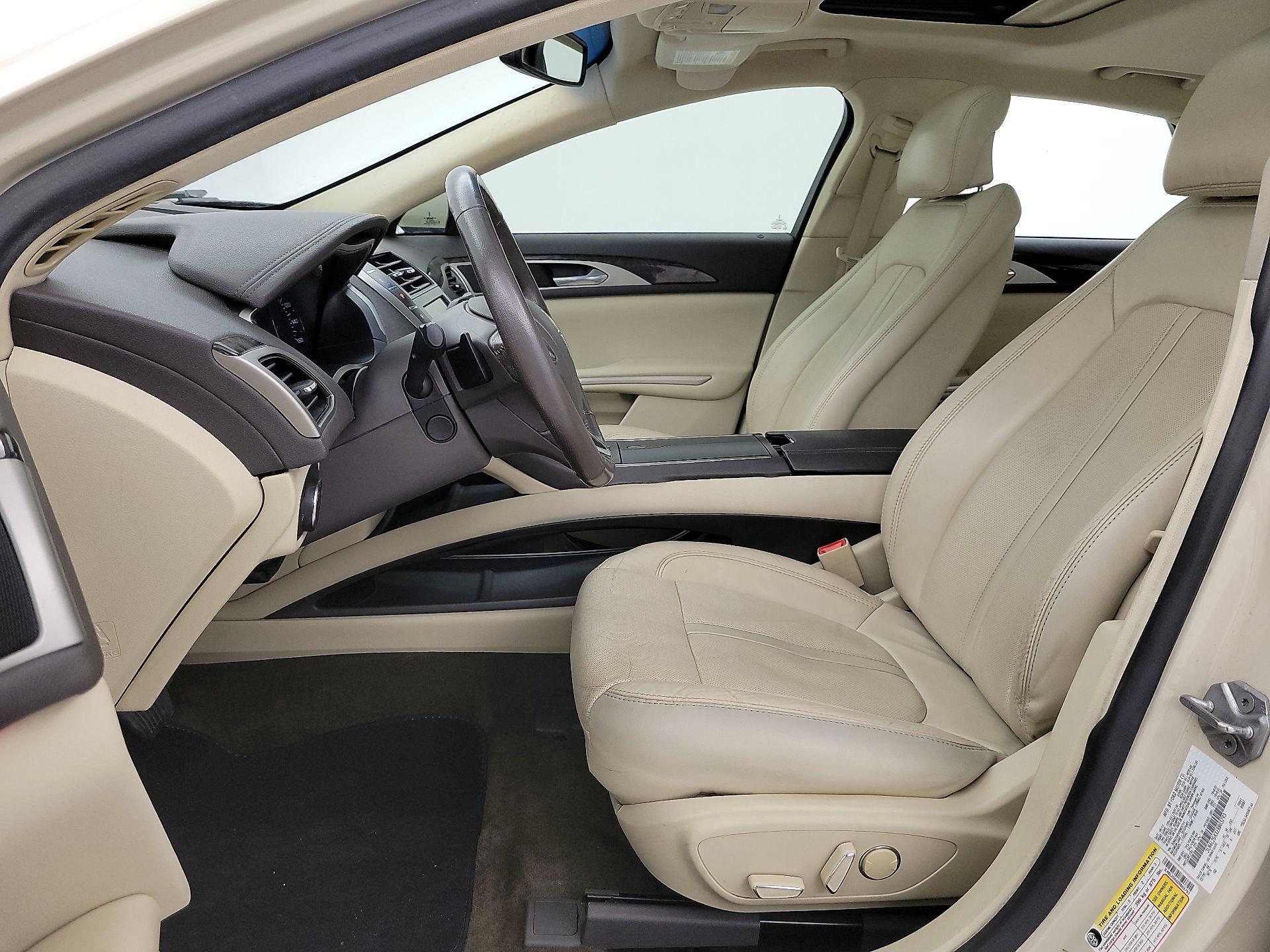 Thumbnail: 2014 Lincoln MKZ - 11