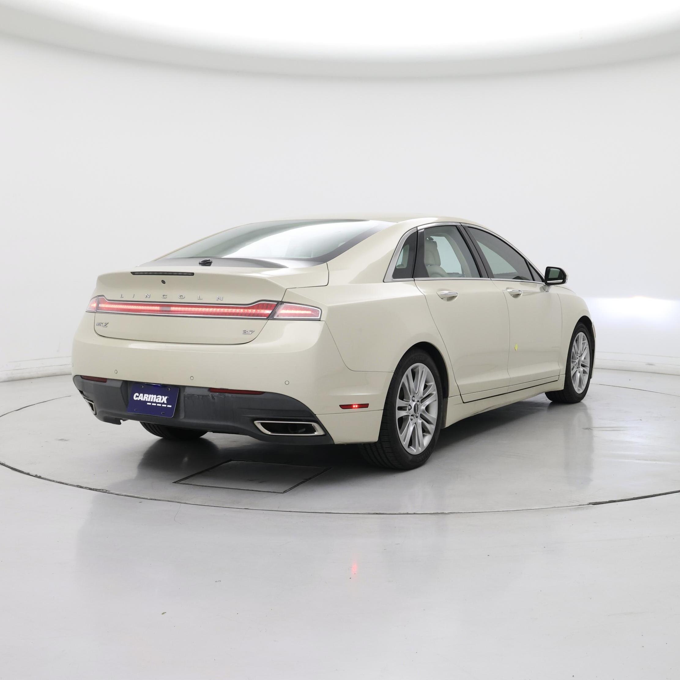 Thumbnail: 2014 Lincoln MKZ - 8