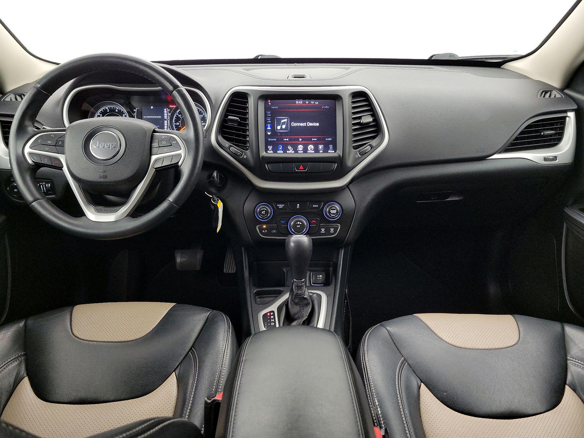 Thumbnail: 2015 Jeep Cherokee - 9
