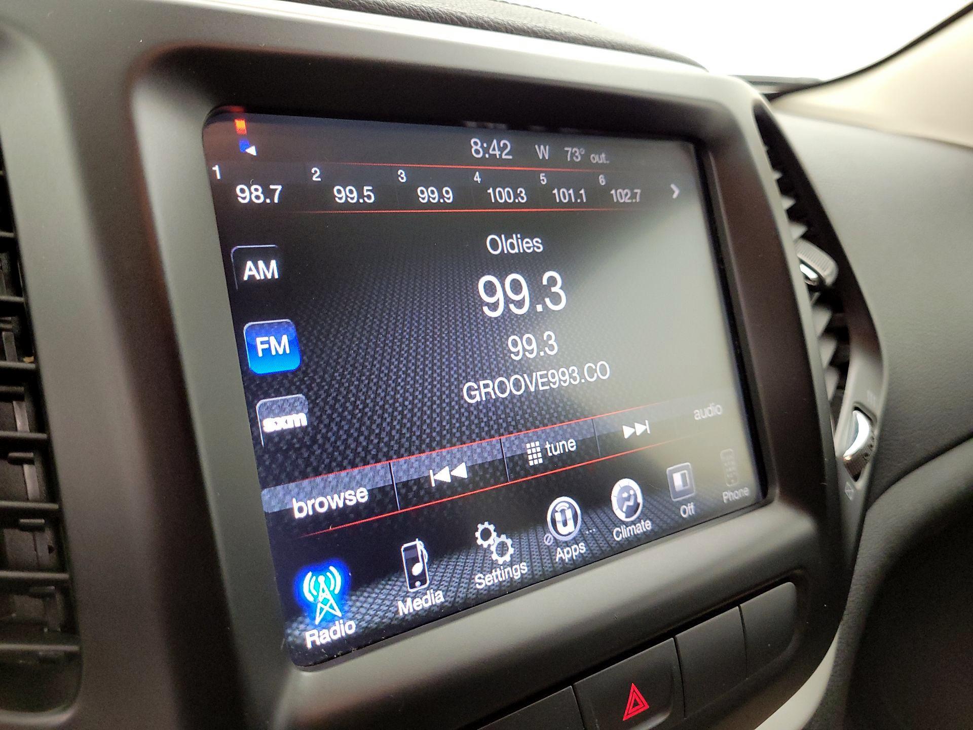 Thumbnail: 2015 Jeep Cherokee - 15