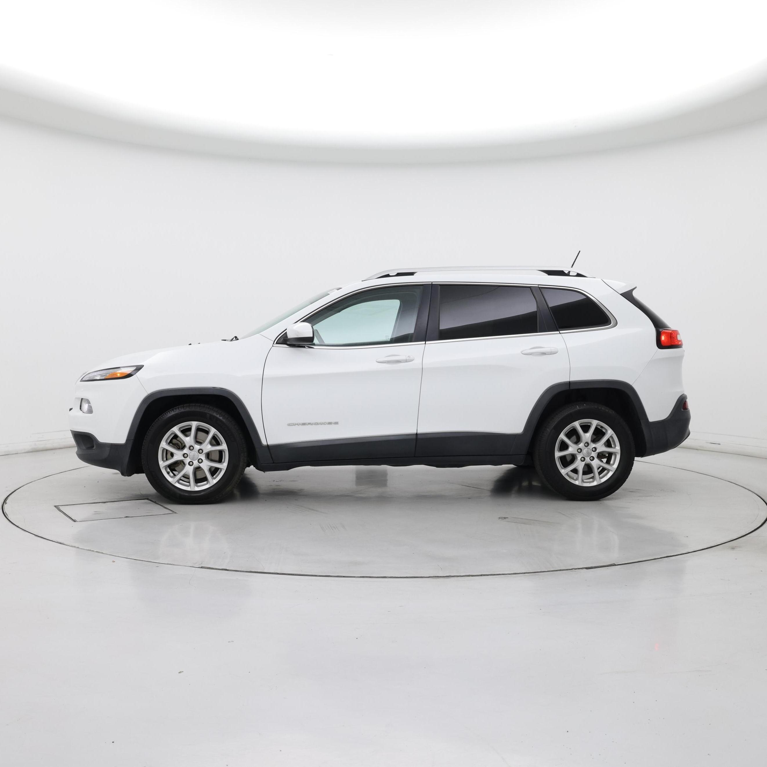 Thumbnail: 2015 Jeep Cherokee - 3