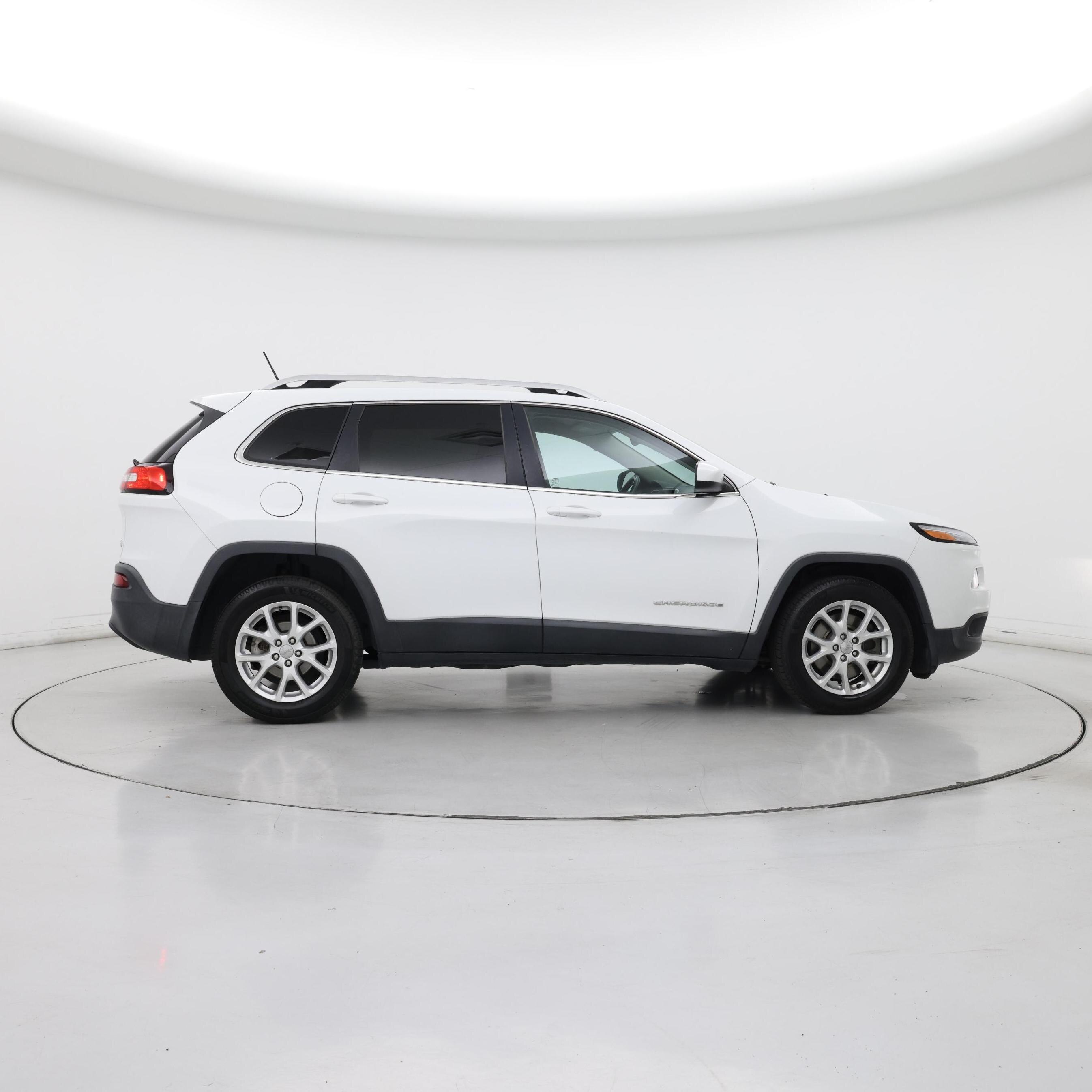 Thumbnail: 2015 Jeep Cherokee - 7