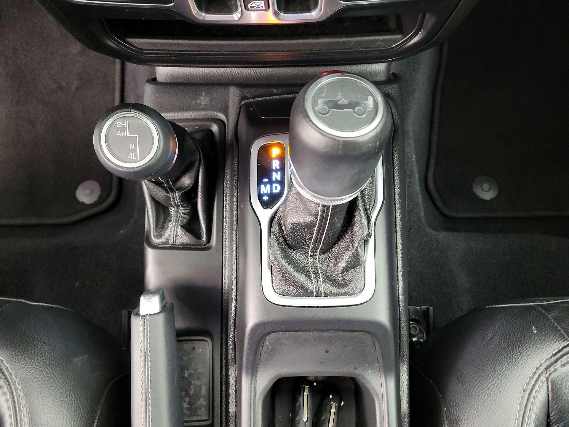 Thumbnail: 2018 Jeep Wrangler - 17