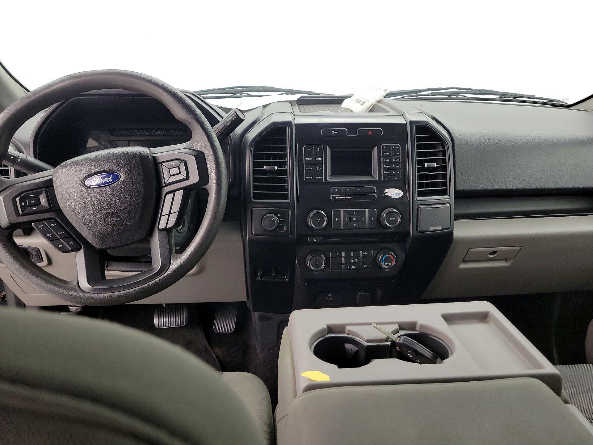 Thumbnail: 2016 Ford F-150 - 9