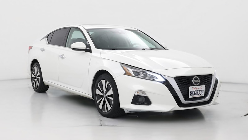 2019 Nissan Altima SL Hero Image