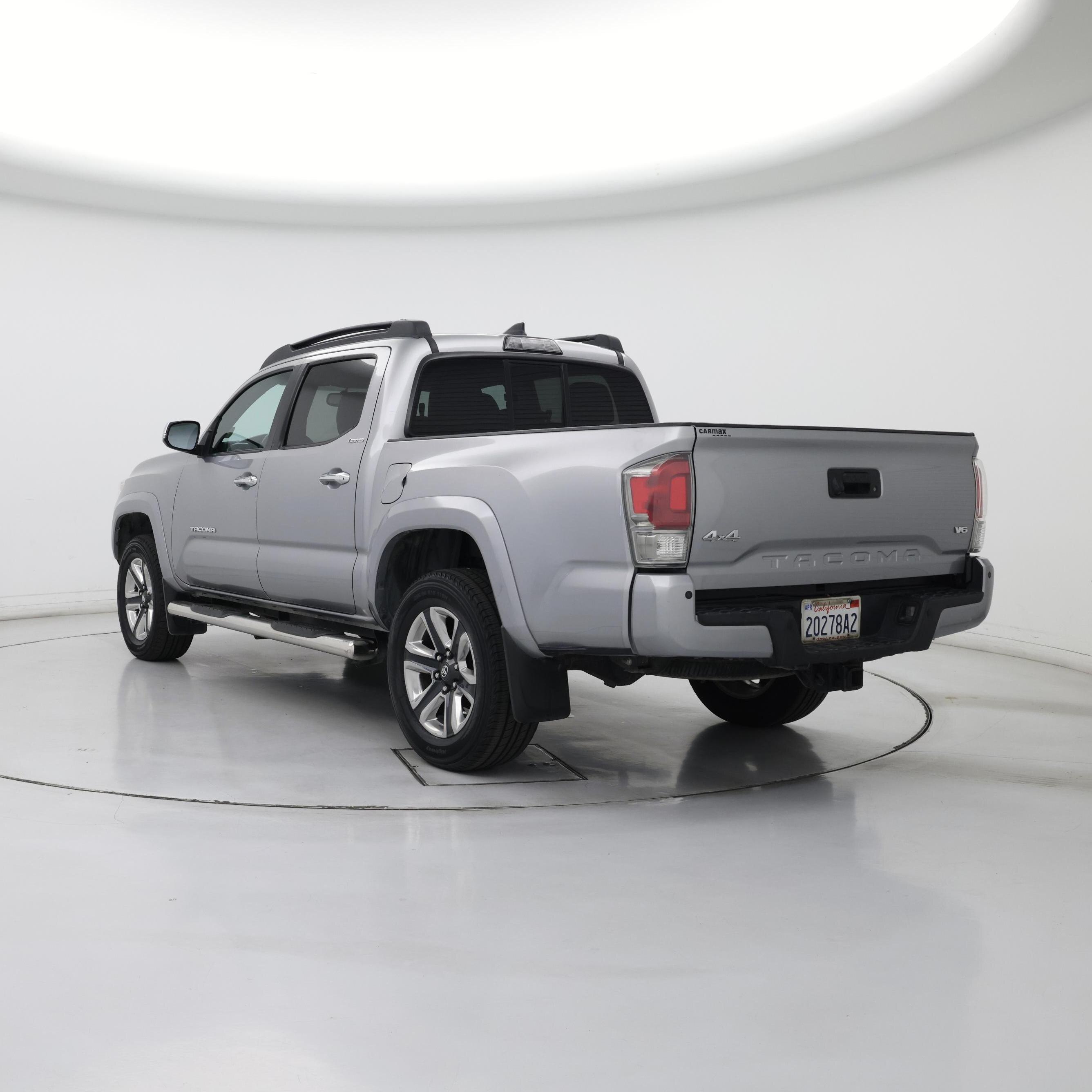 Thumbnail: 2016 Toyota Tacoma - 2