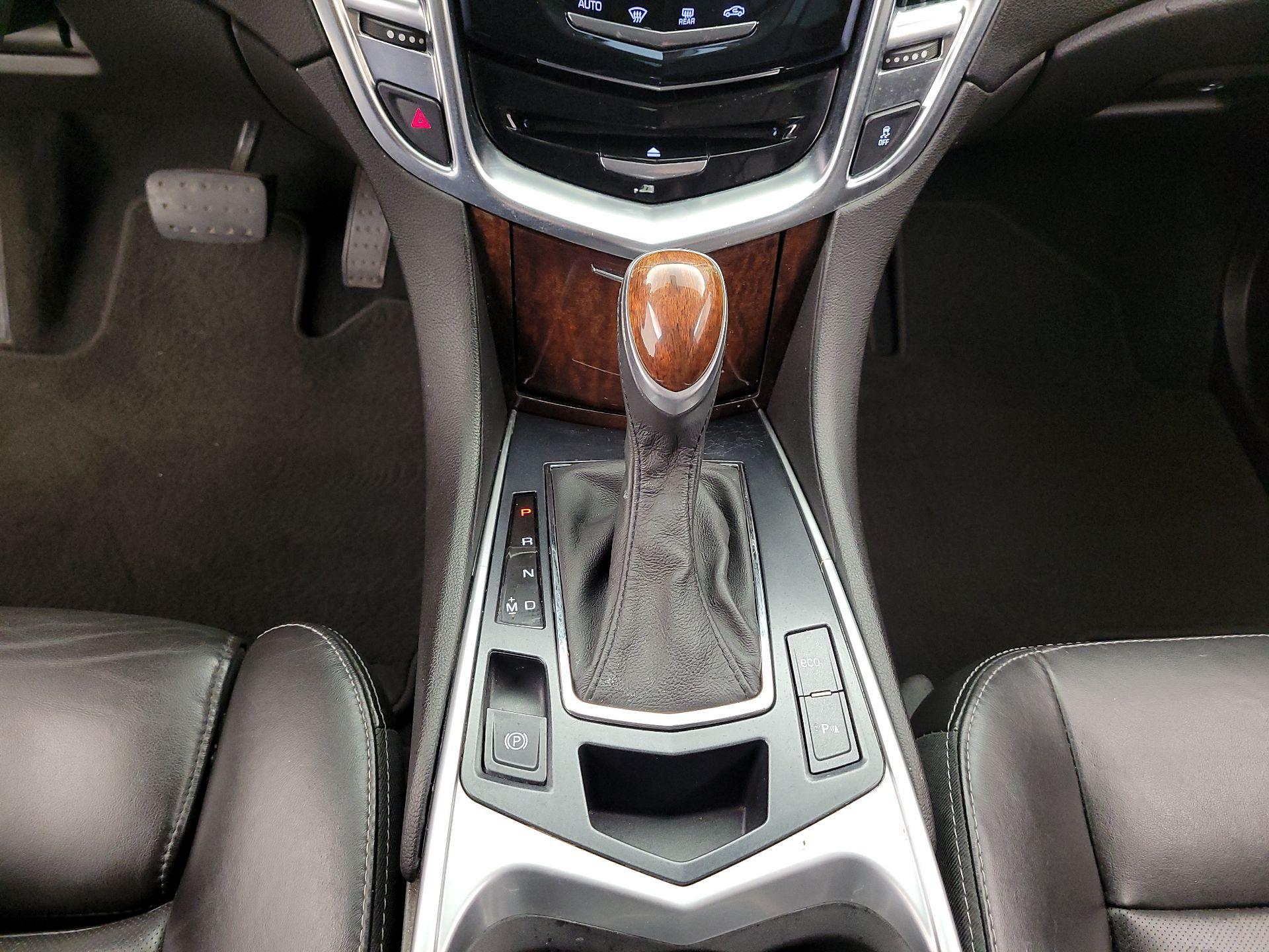 Thumbnail: 2016 Cadillac SRX - 18