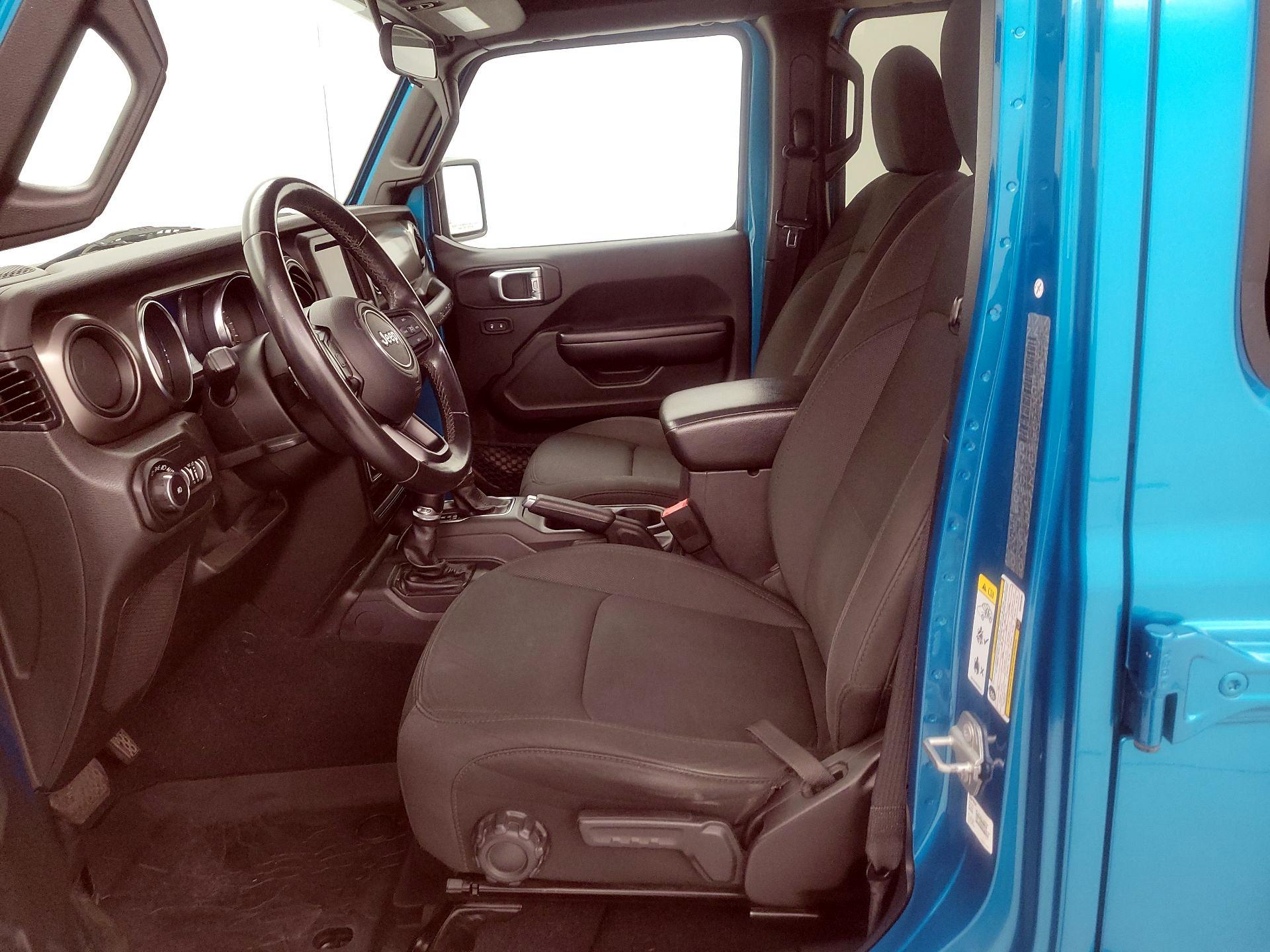 Thumbnail: 2019 Jeep Wrangler - 11