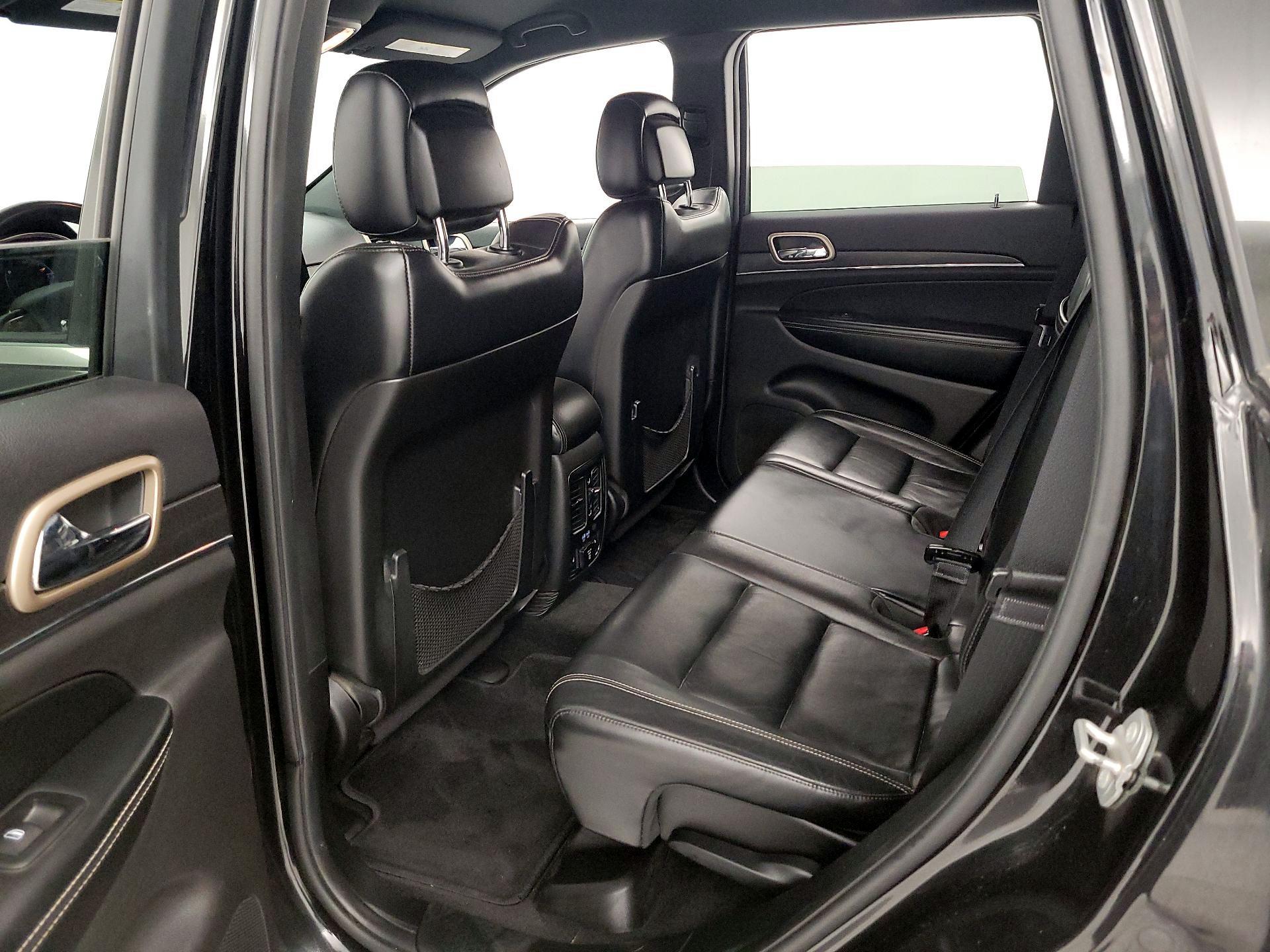 Thumbnail: 2015 Jeep Grand Cherokee - 20