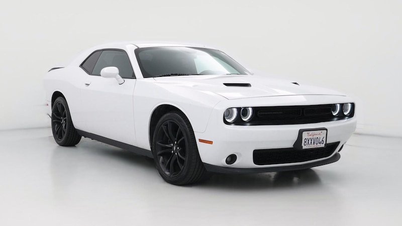 2018 Dodge Challenger SXT Hero Image
