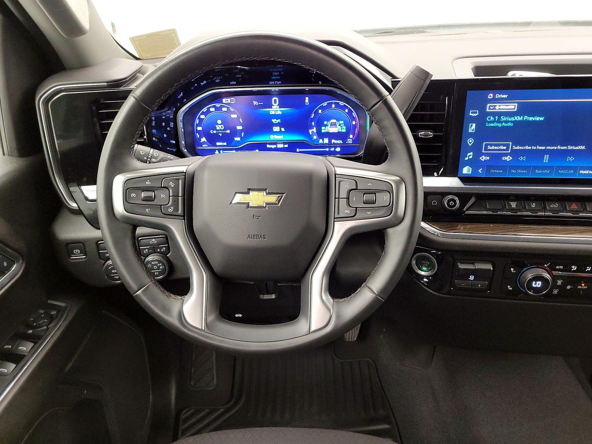 Thumbnail: 2024 Chevrolet Silverado 3500 - 10