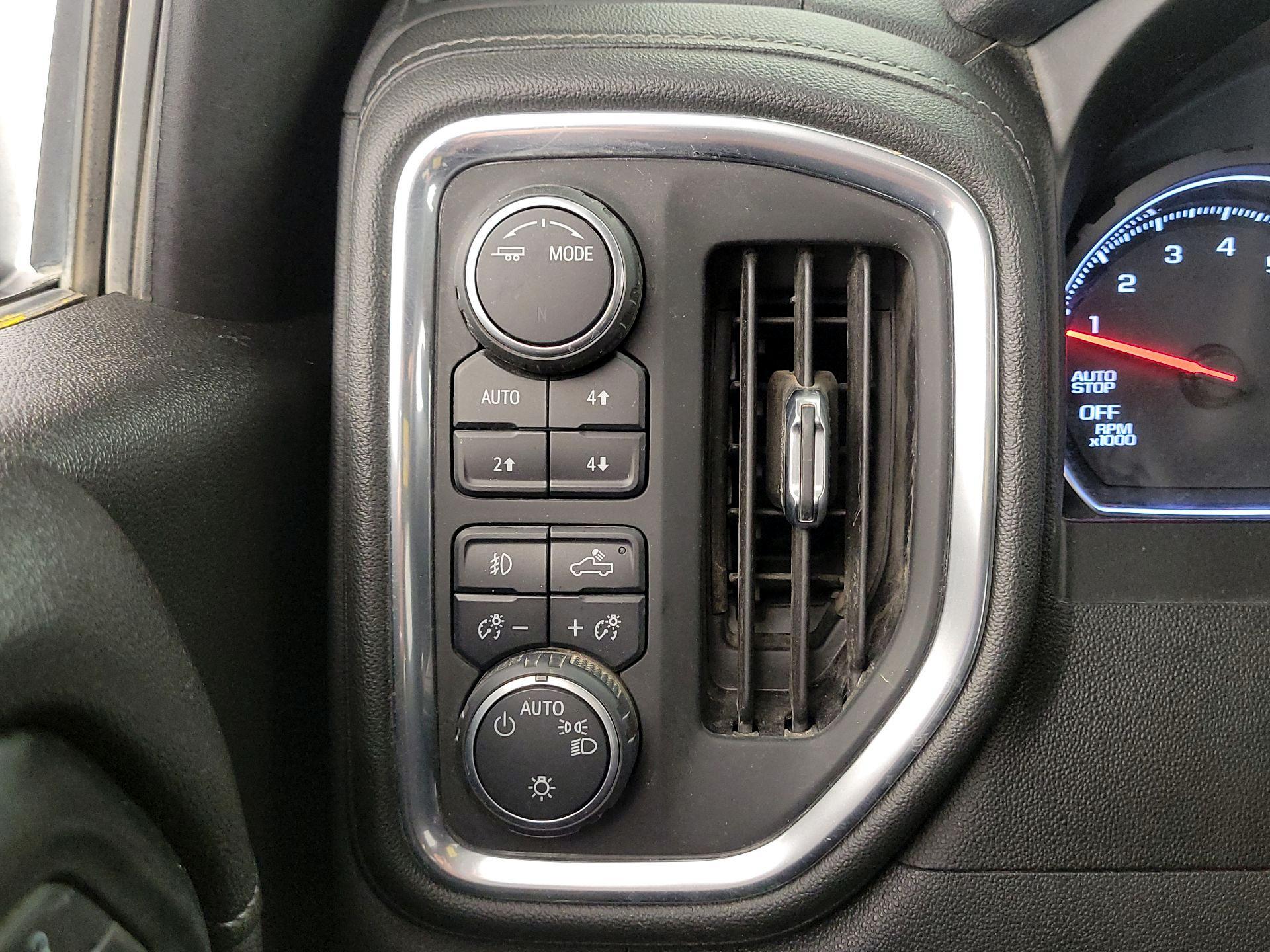 Thumbnail: 2021 Chevrolet Silverado 1500 - 13