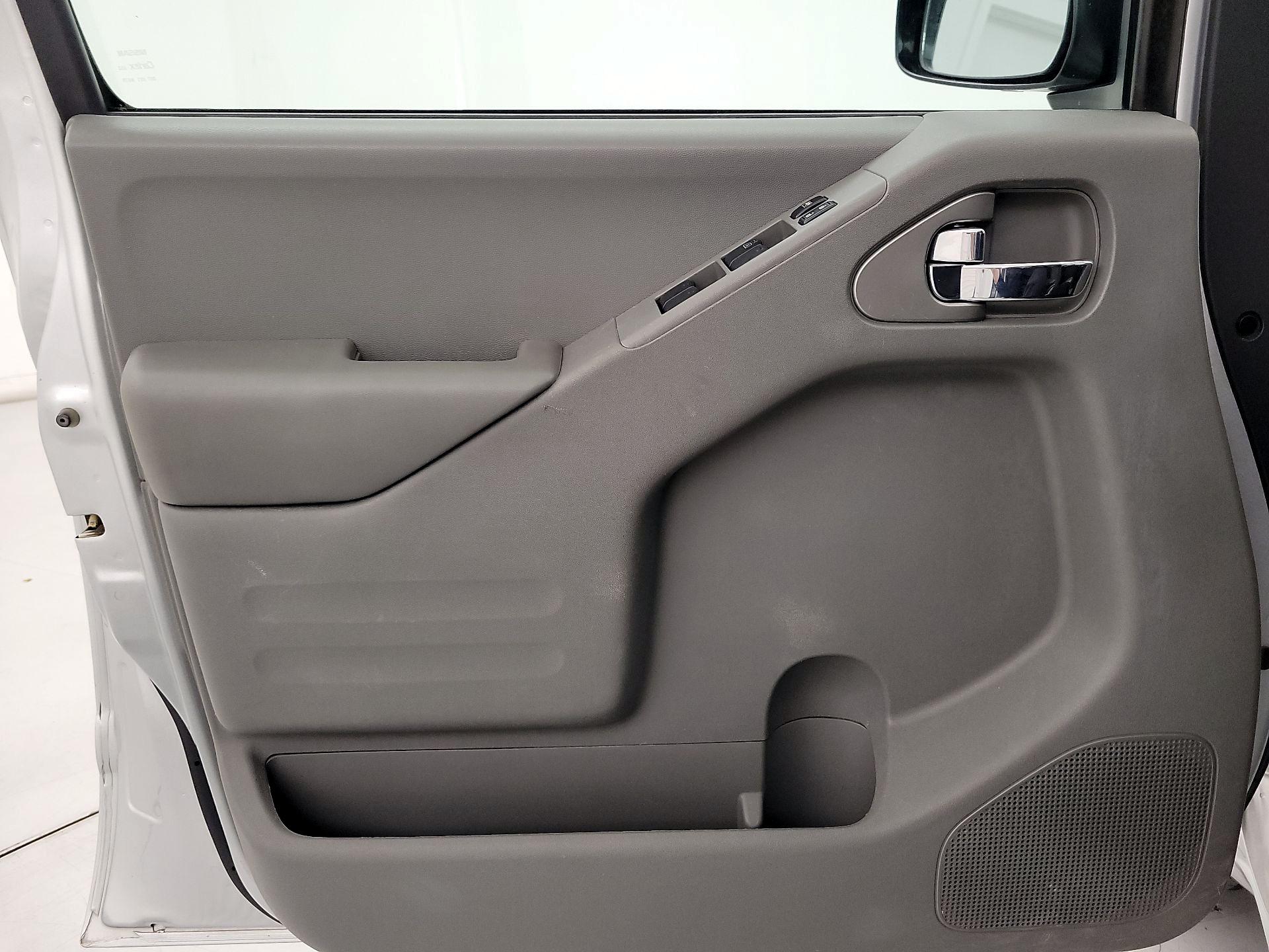 Thumbnail: 2016 Nissan Frontier - 12