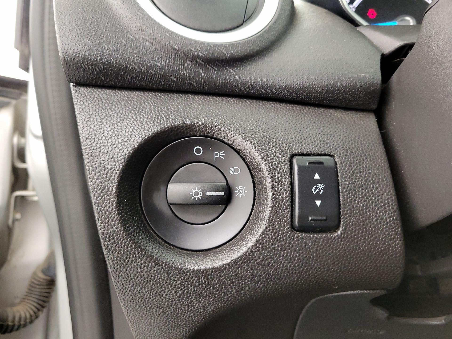 Thumbnail: 2015 Ford Fiesta - 13