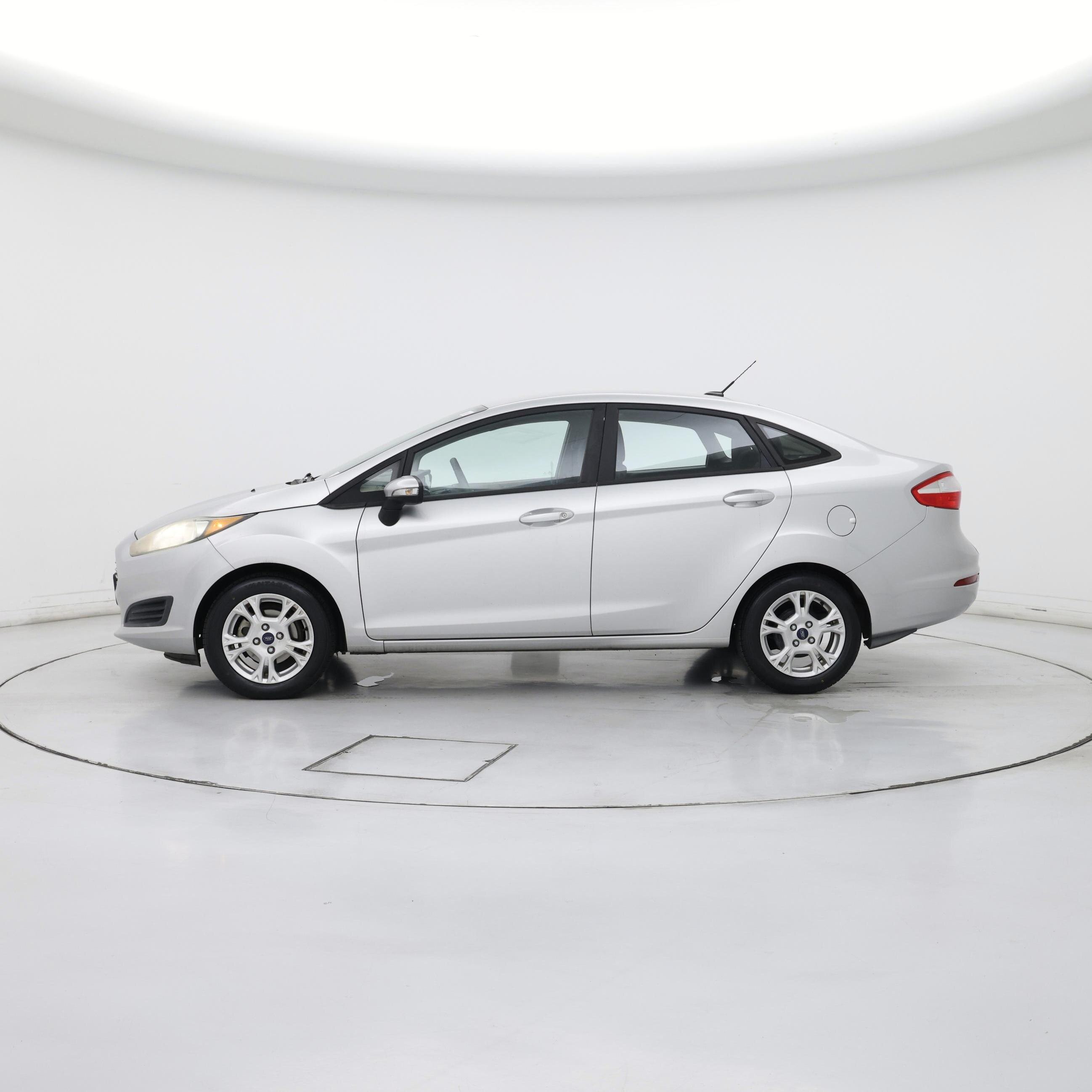 Thumbnail: 2015 Ford Fiesta - 3