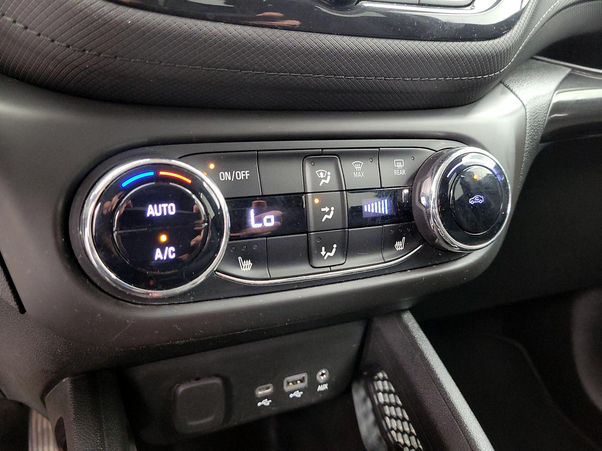 Thumbnail: 2021 Chevrolet TrailBlazer - 16