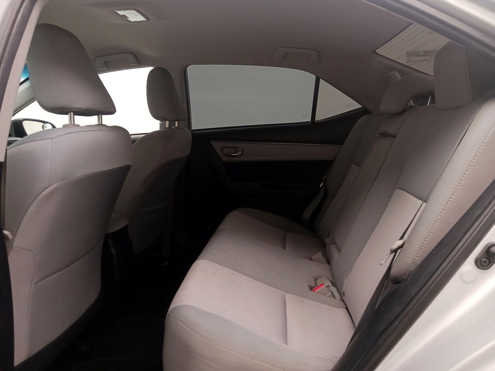 Thumbnail: 2015 Toyota Corolla - 19