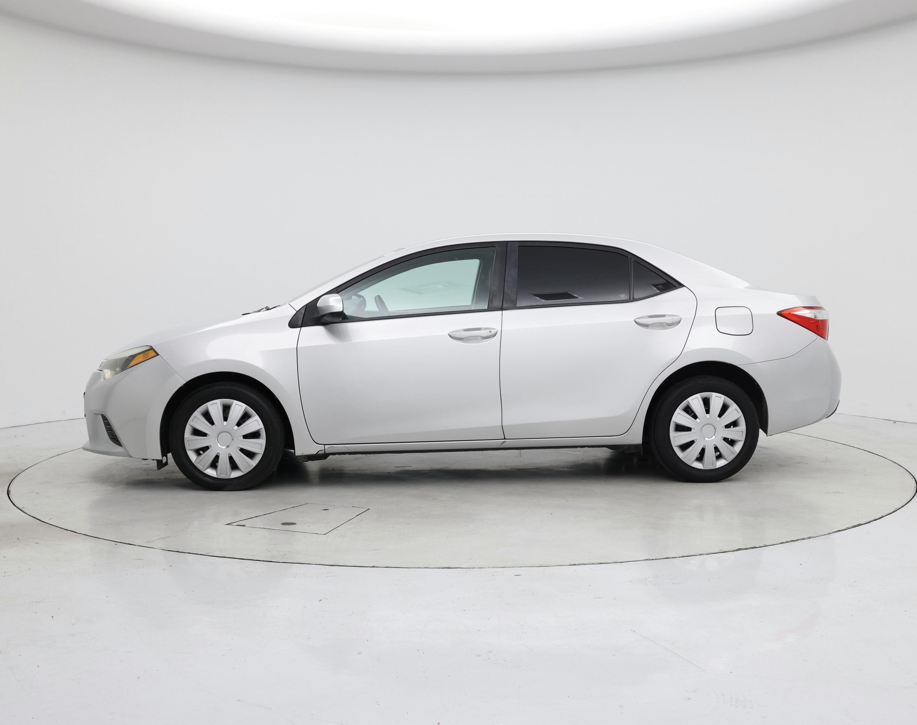 Thumbnail: 2015 Toyota Corolla - 3