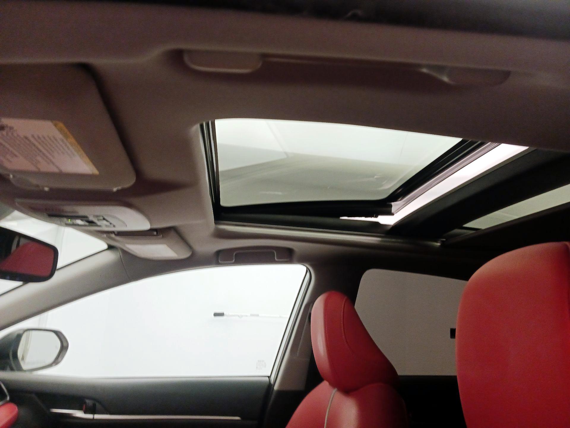 Thumbnail: 2021 Toyota Camry - 19