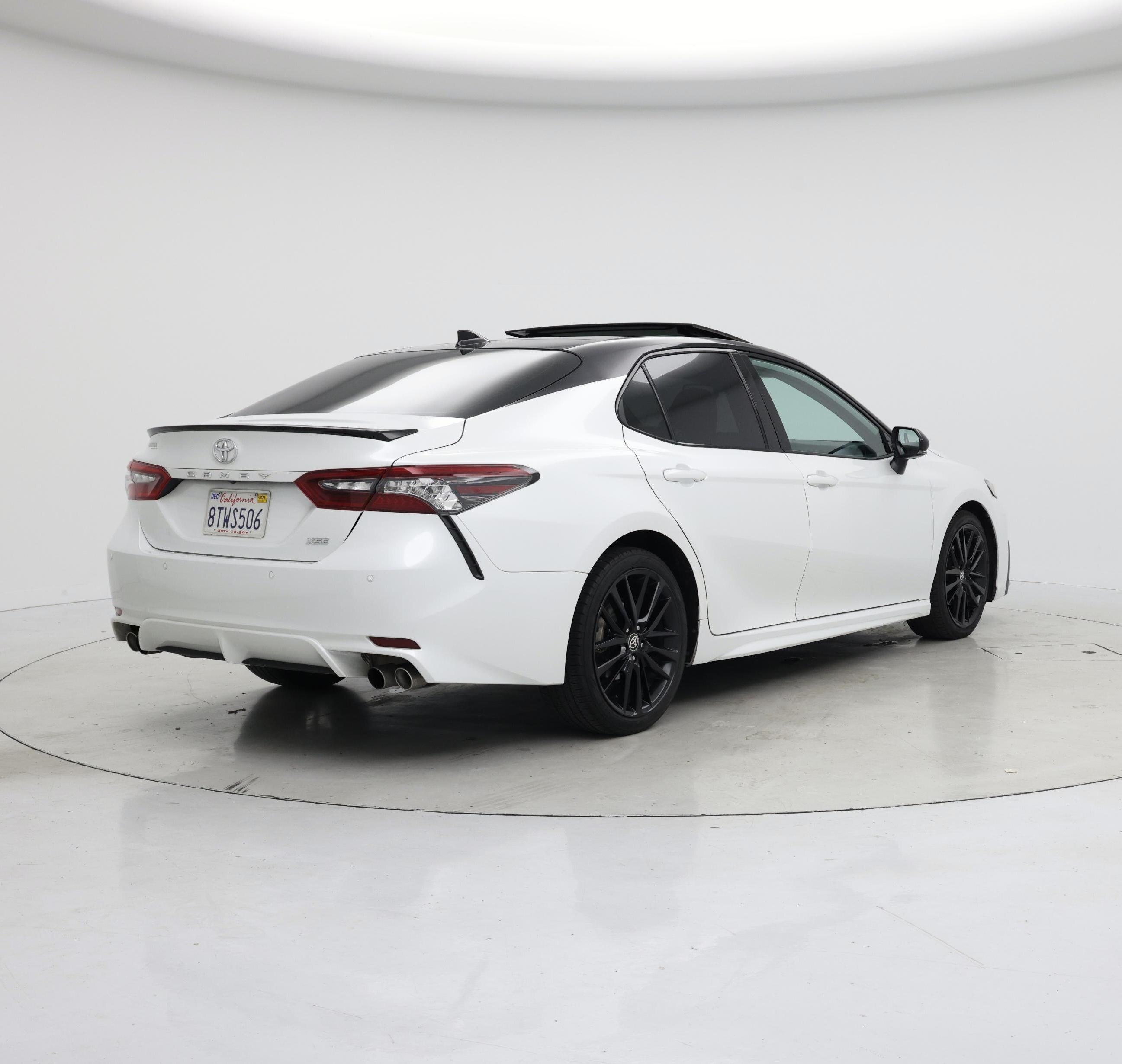 Thumbnail: 2021 Toyota Camry - 8