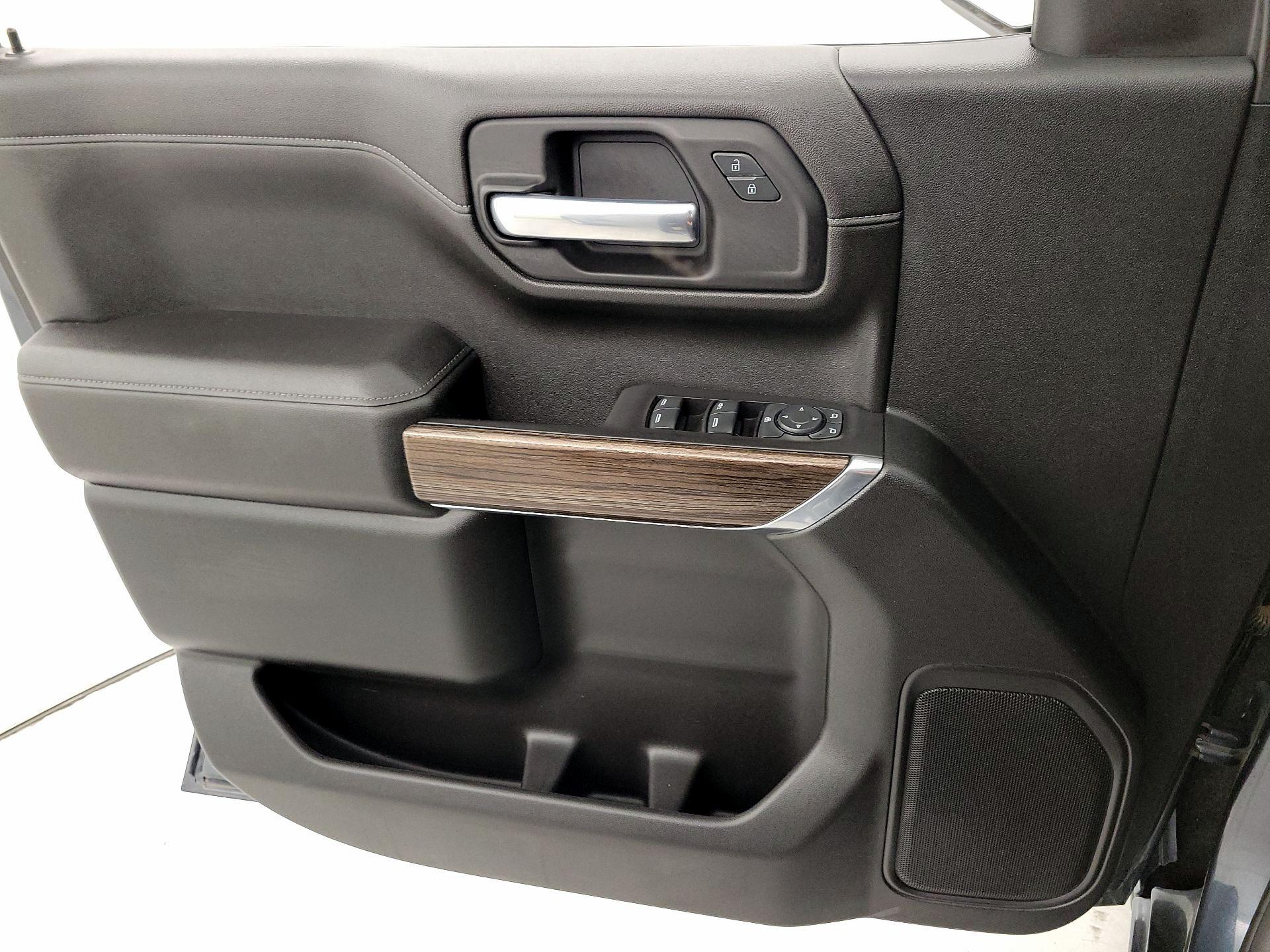 Thumbnail: 2021 Chevrolet Silverado 1500 - 12
