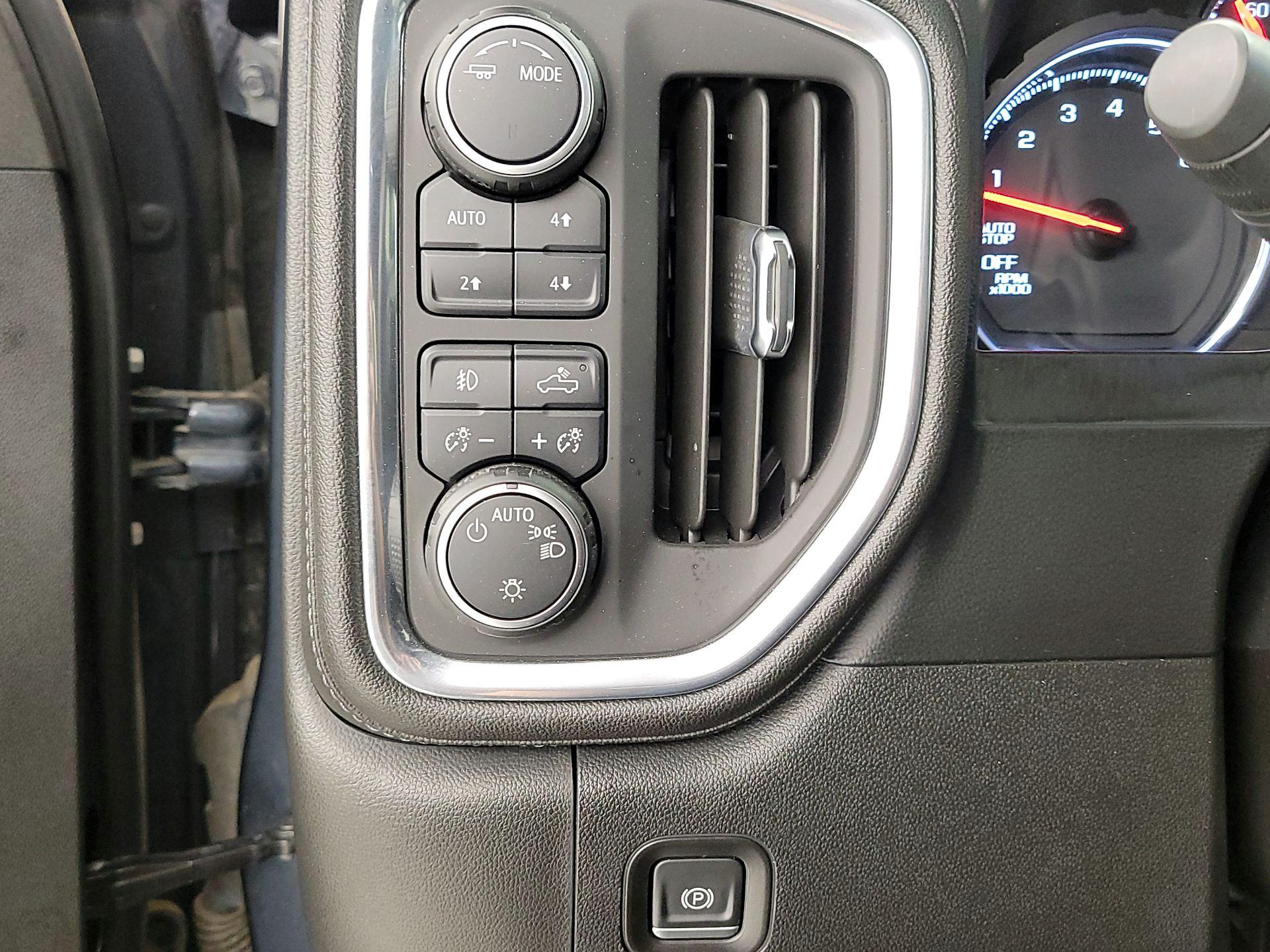 Thumbnail: 2021 Chevrolet Silverado 1500 - 13