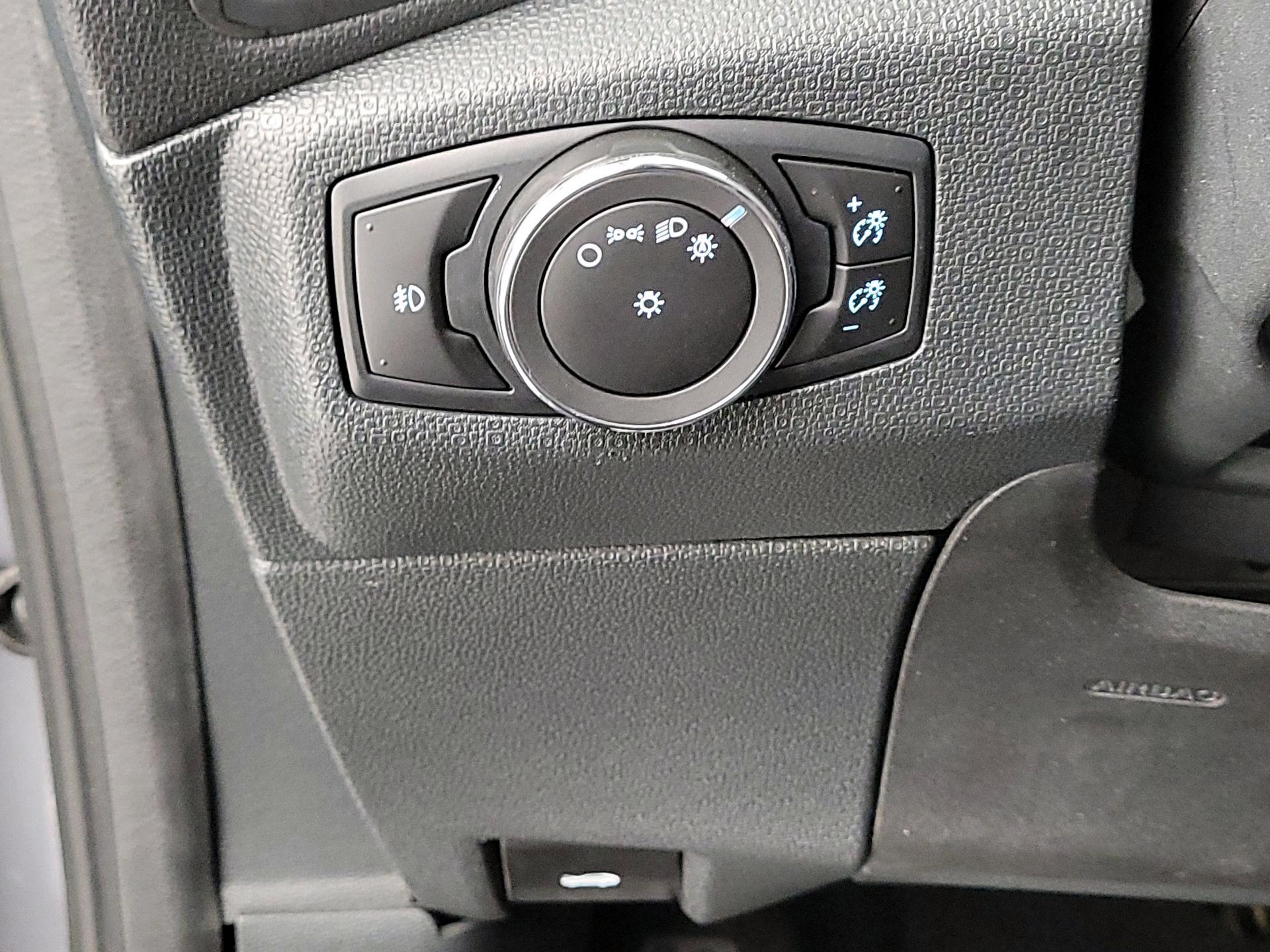 Thumbnail: 2019 Ford EcoSport - 13