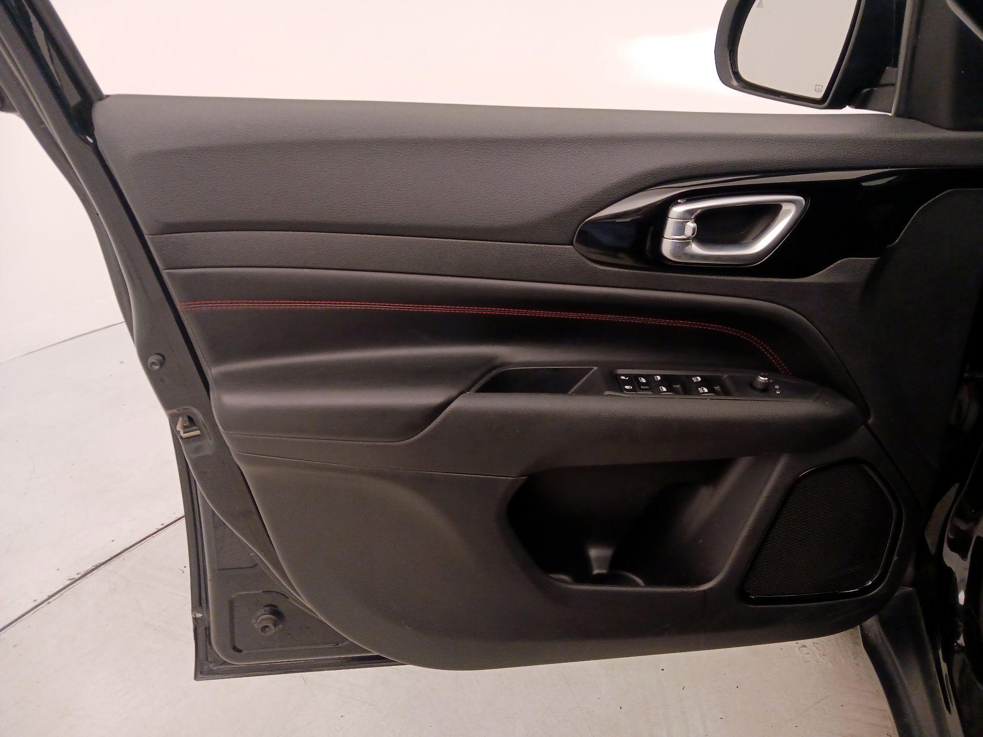 Thumbnail: 2022 Jeep Compass - 12
