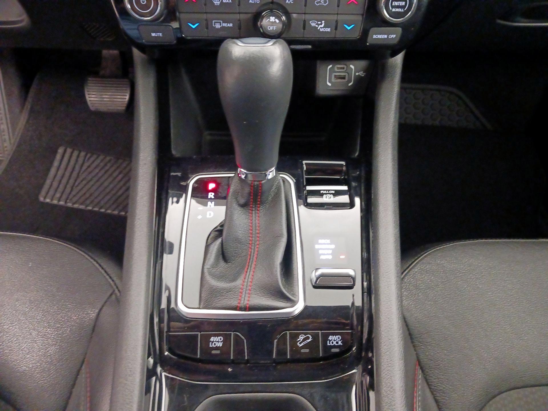 Thumbnail: 2022 Jeep Compass - 17