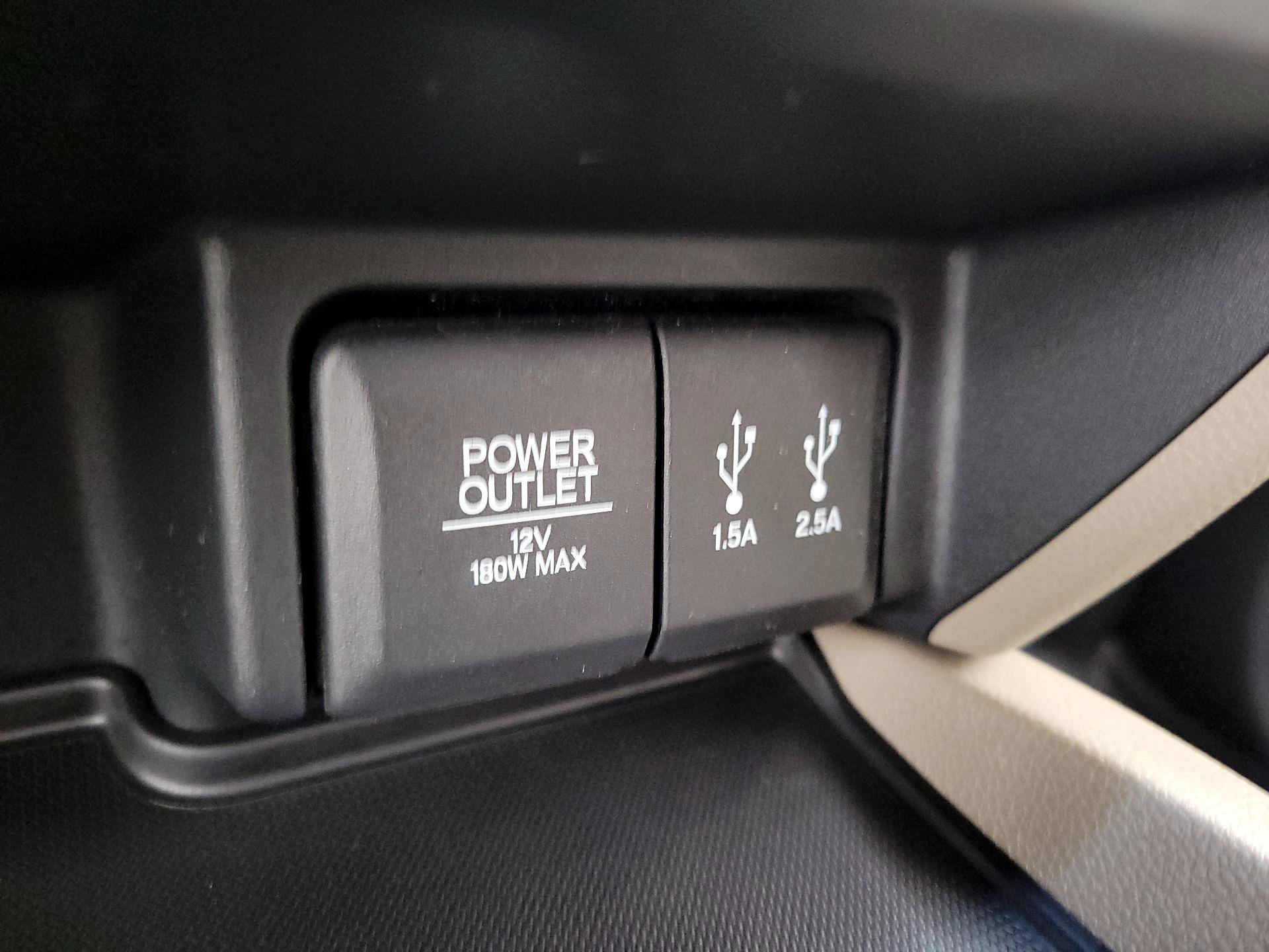 Thumbnail: 2016 Honda Pilot - 18
