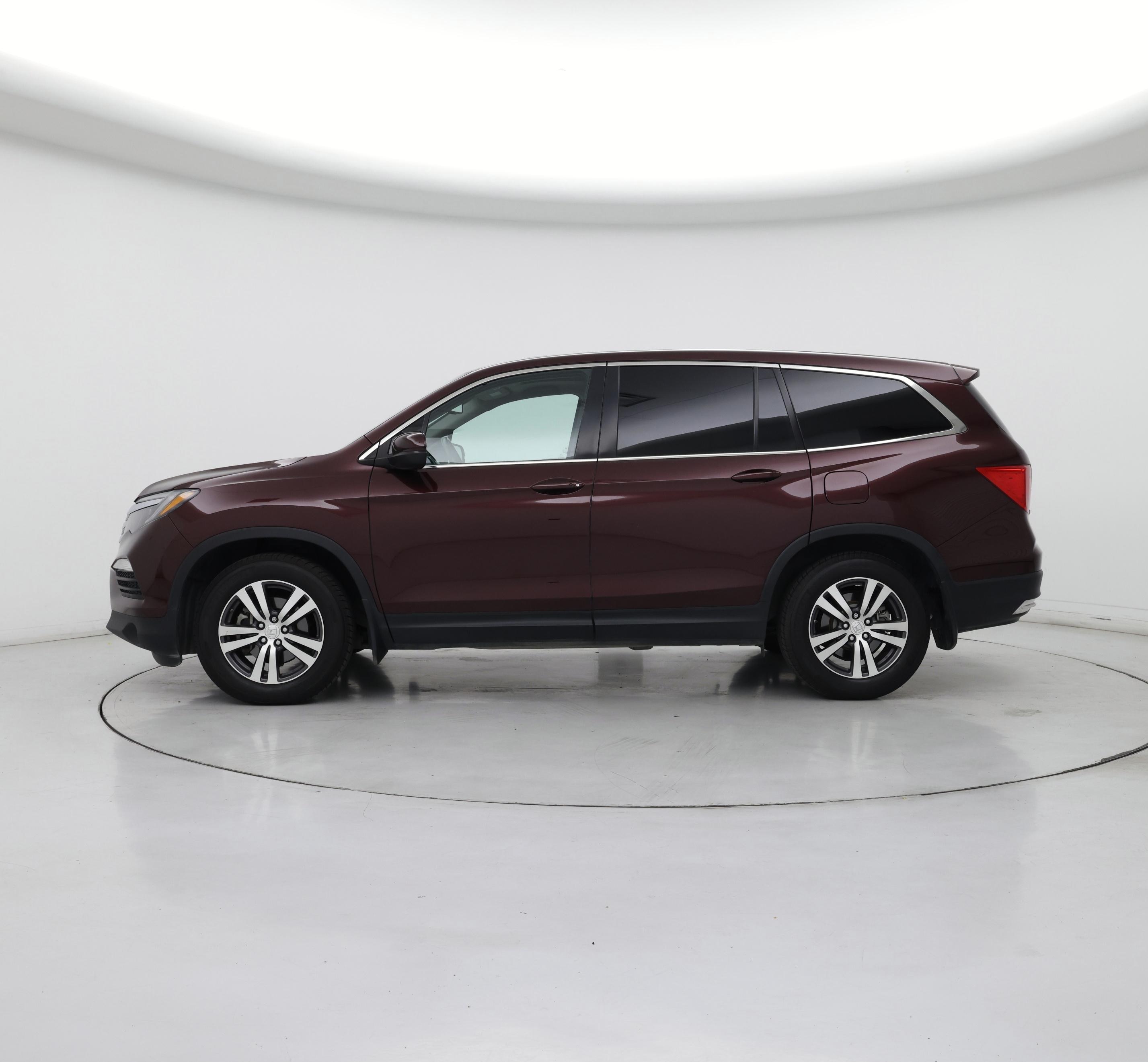 Thumbnail: 2016 Honda Pilot - 3