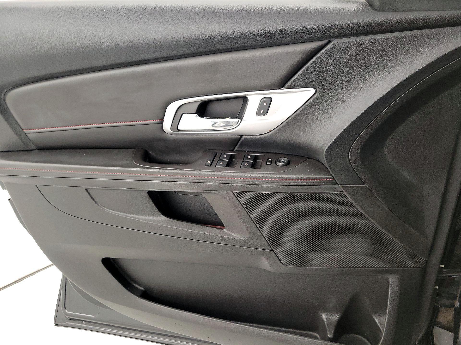 Thumbnail: 2015 GMC Terrain - 12