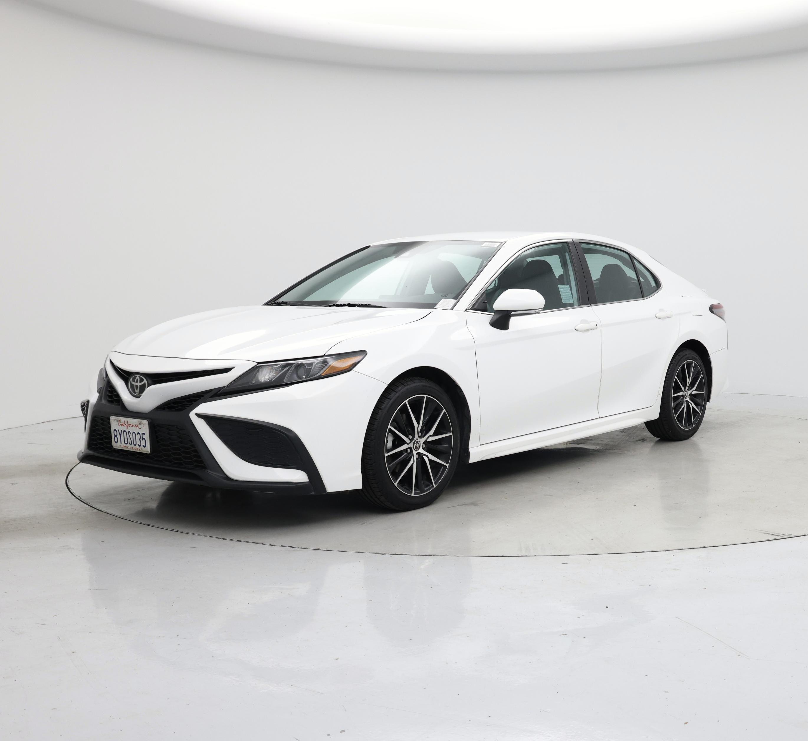 Thumbnail: 2022 Toyota Camry - 4