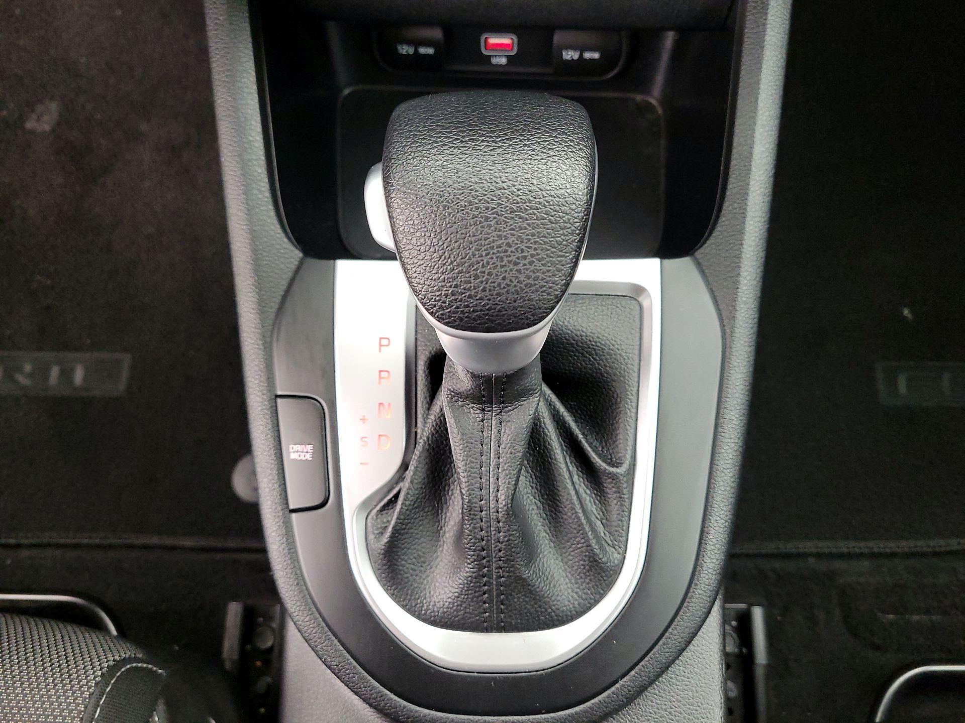 Thumbnail: 2023 Kia Forte - 17