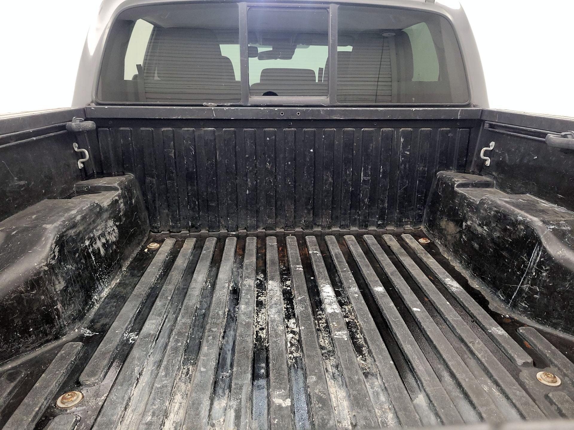 Thumbnail: 2020 Toyota Tacoma - 19