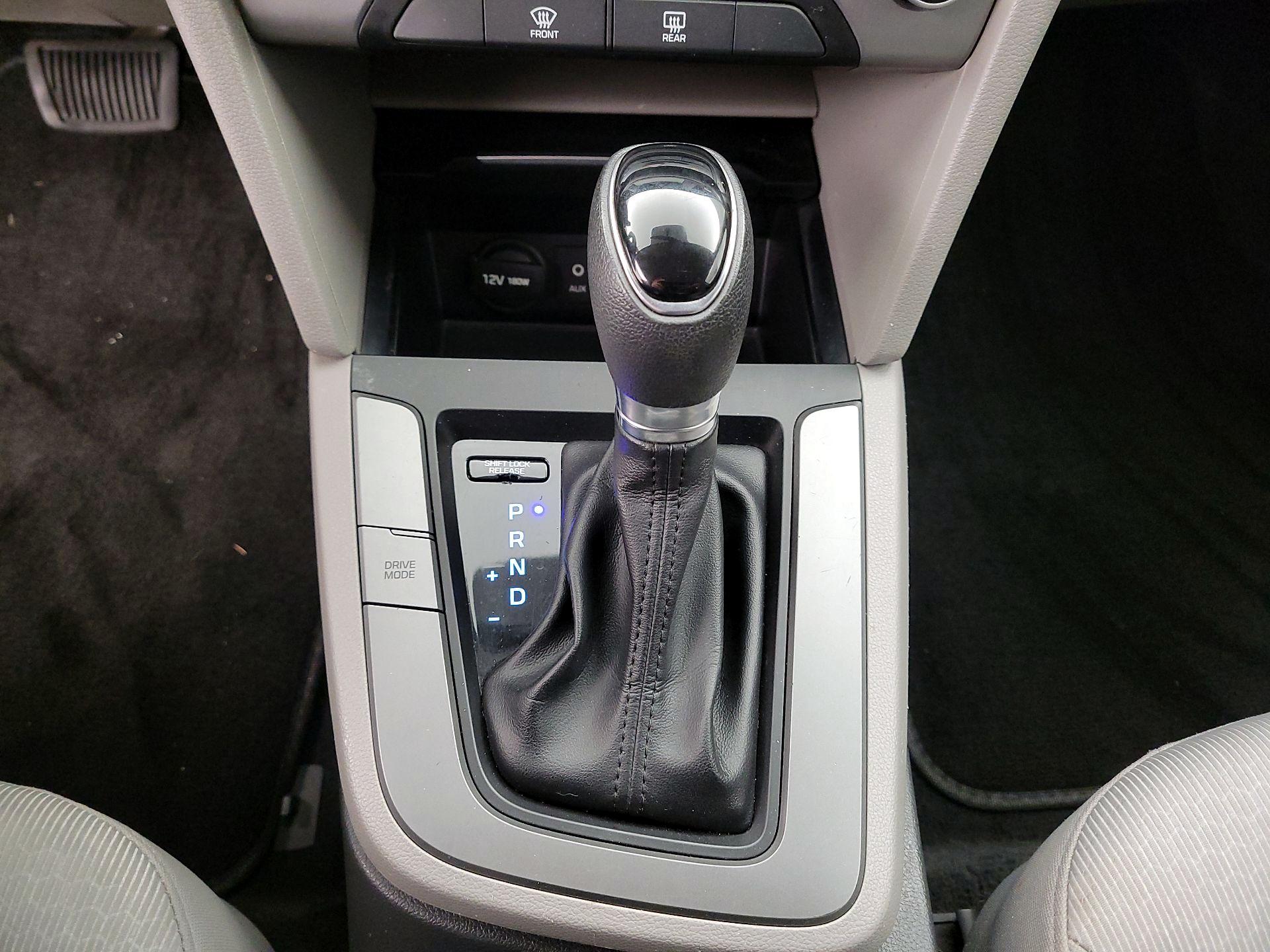 Thumbnail: 2017 Hyundai Elantra - 17