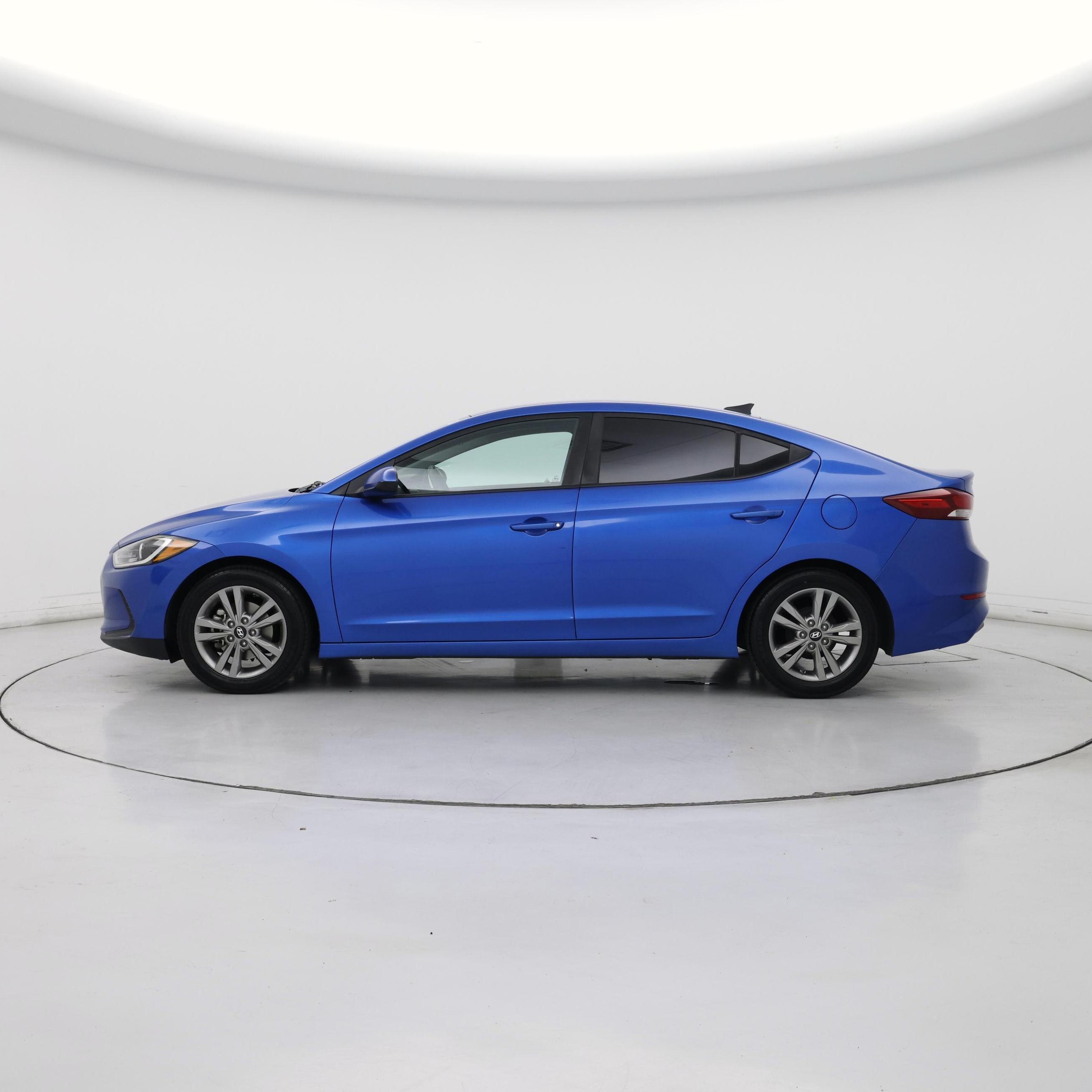 Thumbnail: 2017 Hyundai Elantra - 3