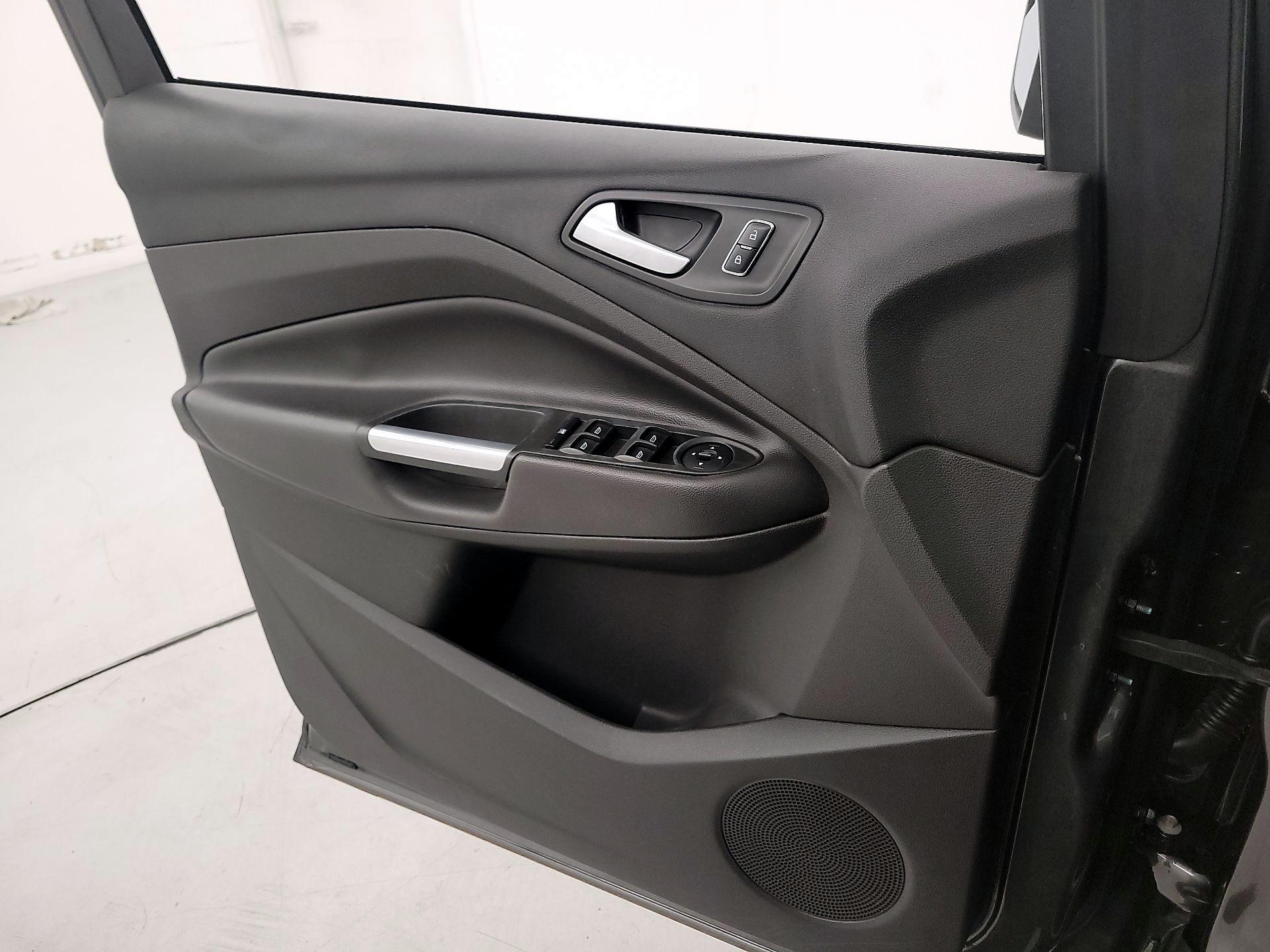 Thumbnail: 2015 Ford Escape - 12