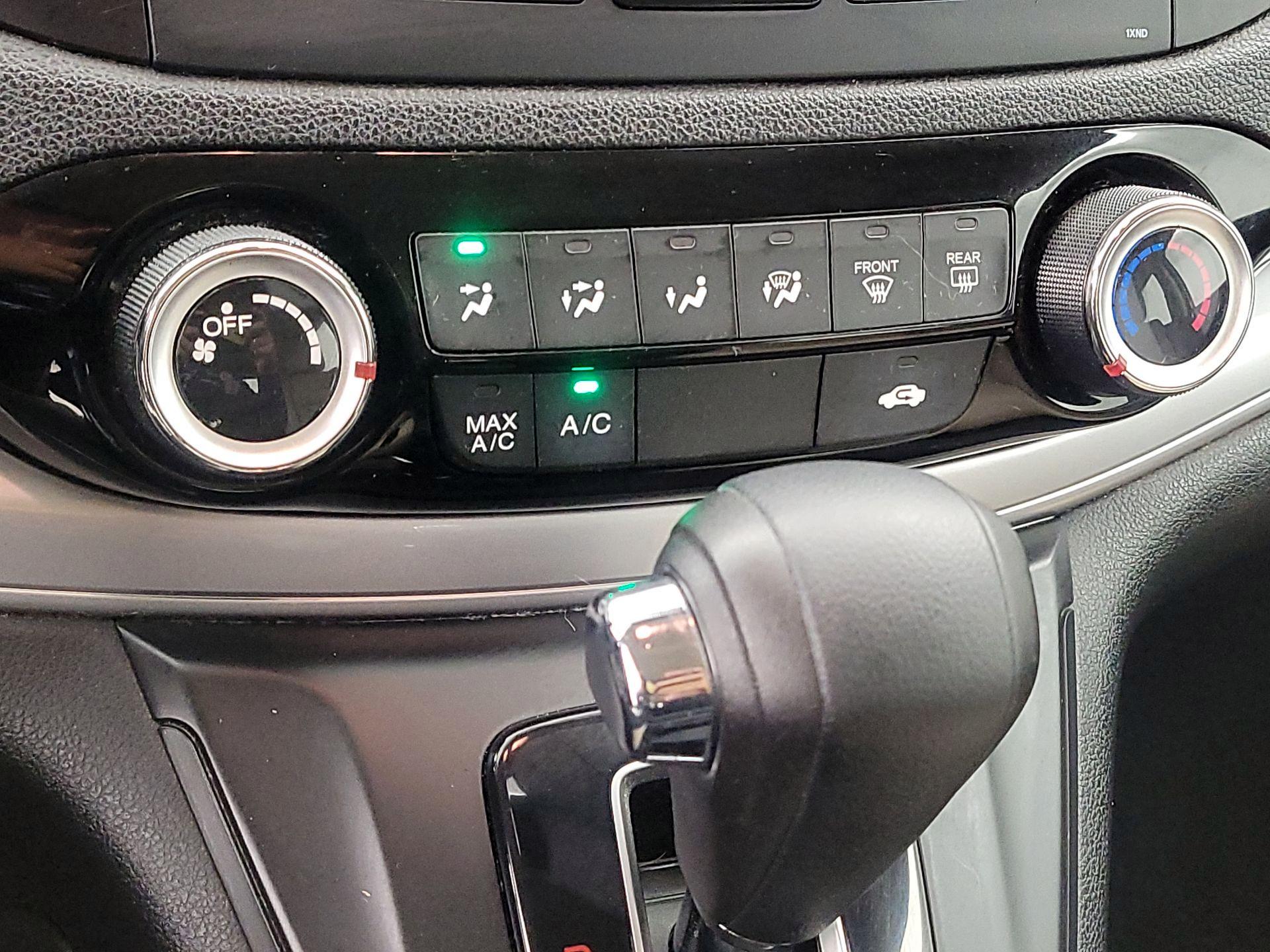 Thumbnail: 2015 Honda CR-V - 16