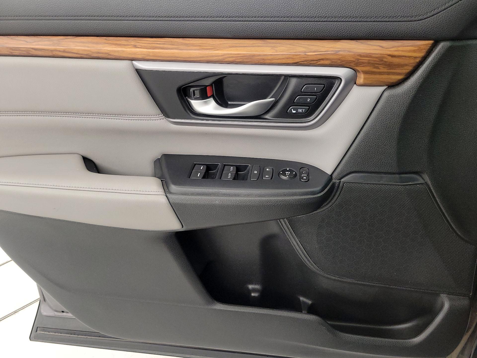Thumbnail: 2017 Honda CR-V - 12