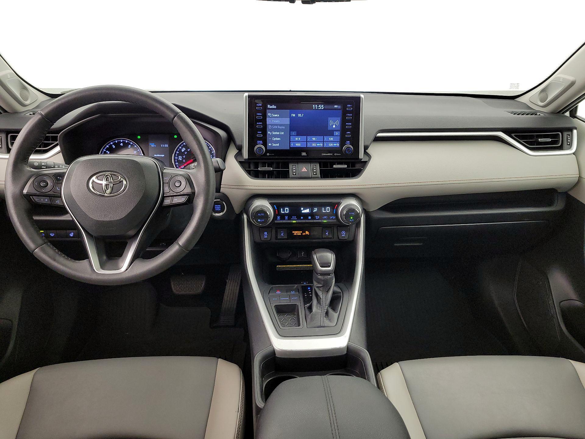 Thumbnail: 2021 Toyota RAV4 - 9