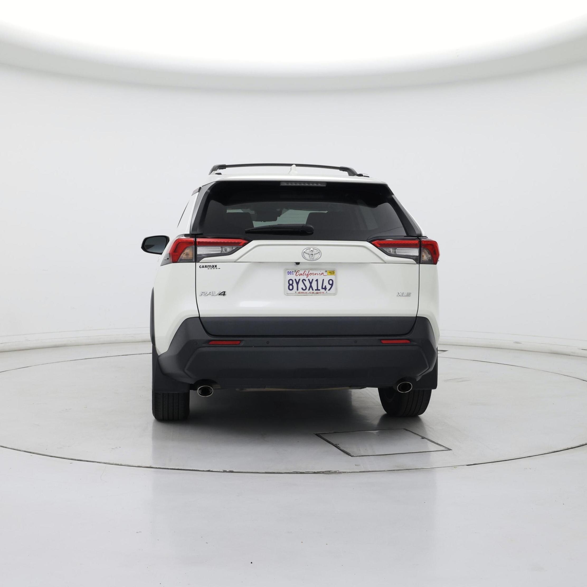 Thumbnail: 2021 Toyota RAV4 - 6