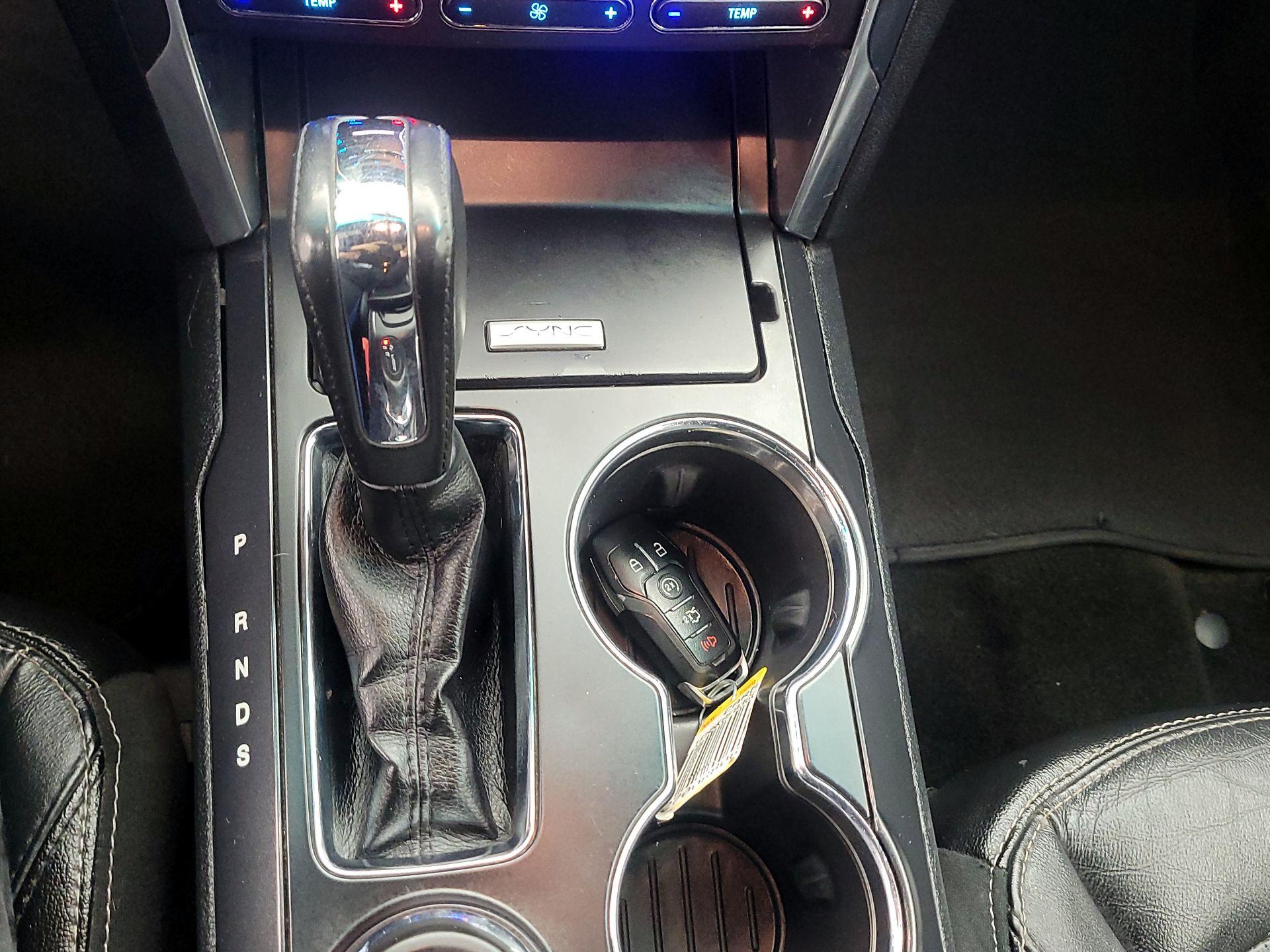Thumbnail: 2016 Ford Explorer - 18