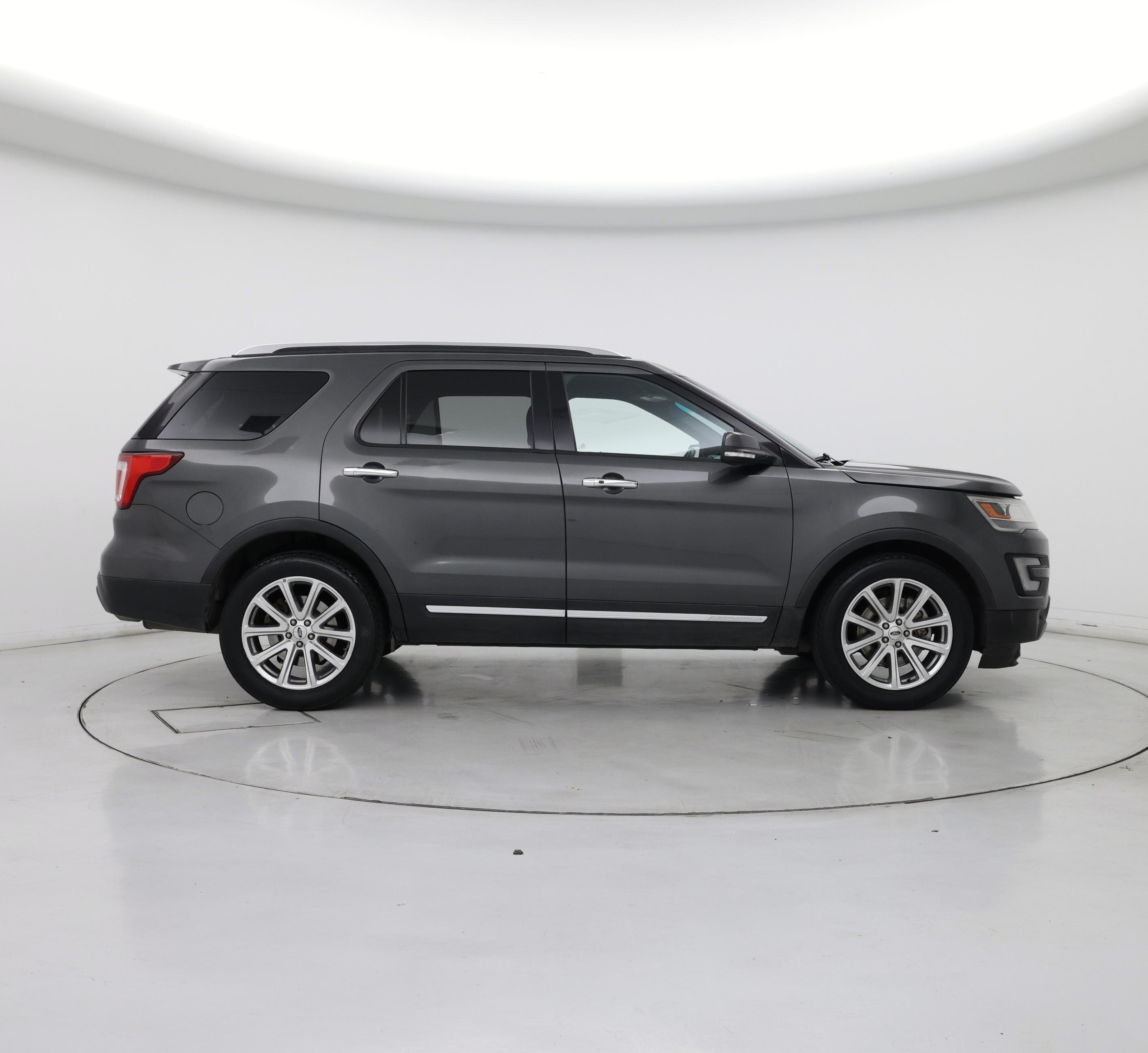 Thumbnail: 2016 Ford Explorer - 7