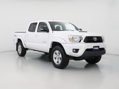 White 2015 Toyota Tacoma Prerunner